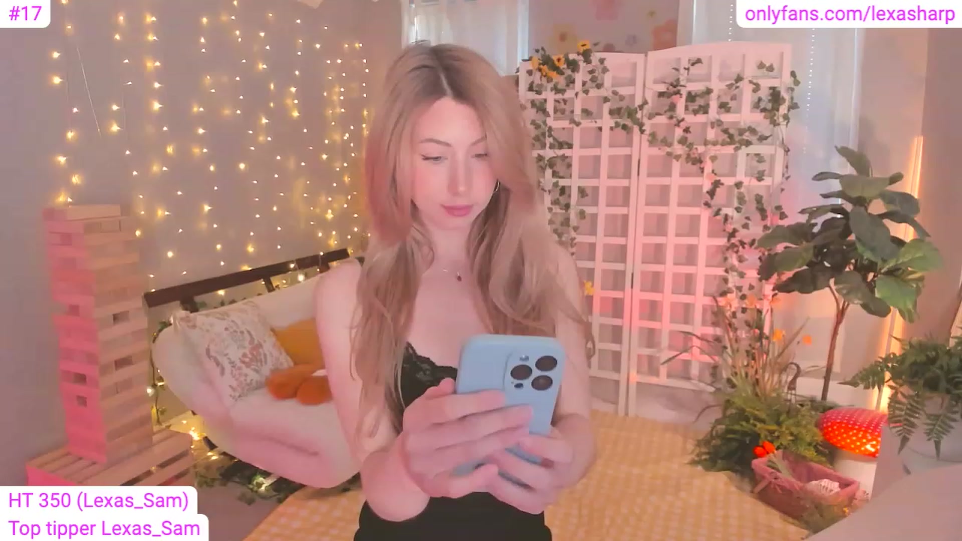 Gallery image thumbnail from alexasharp's myfreecams stream on, 04/19/2023, 23:51 image 2 of 20