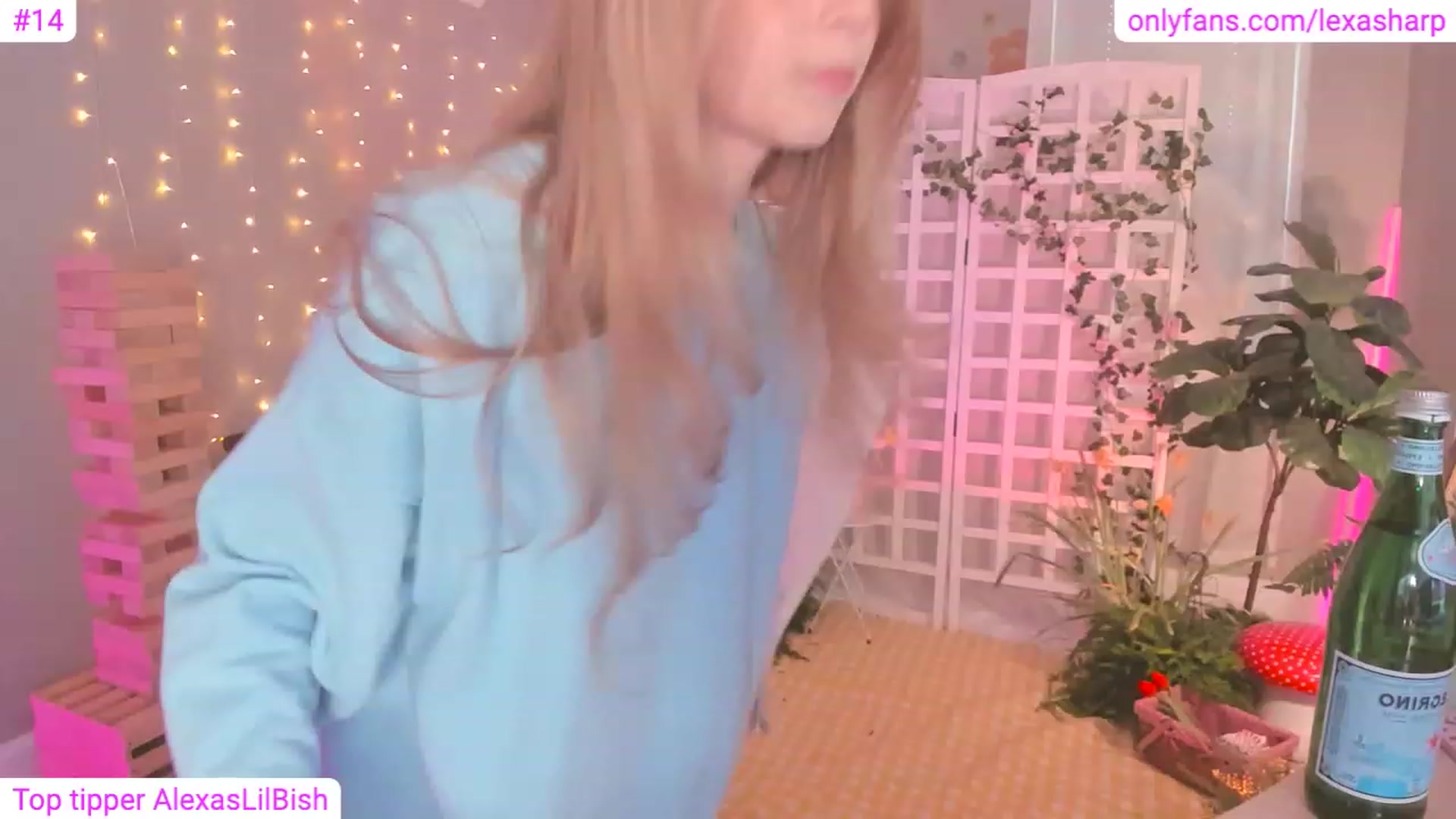 Gallery image thumbnail from alexasharp's myfreecams stream on, 04/24/2023, 23:15 image 12 of 20