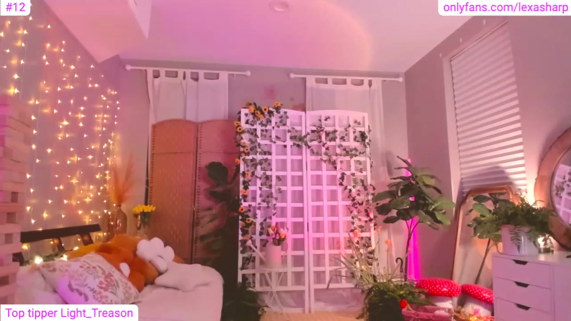 Gallery image thumbnail from alexasharp's myfreecams stream on, 04/26/2023, 03:19 image 4 of 20