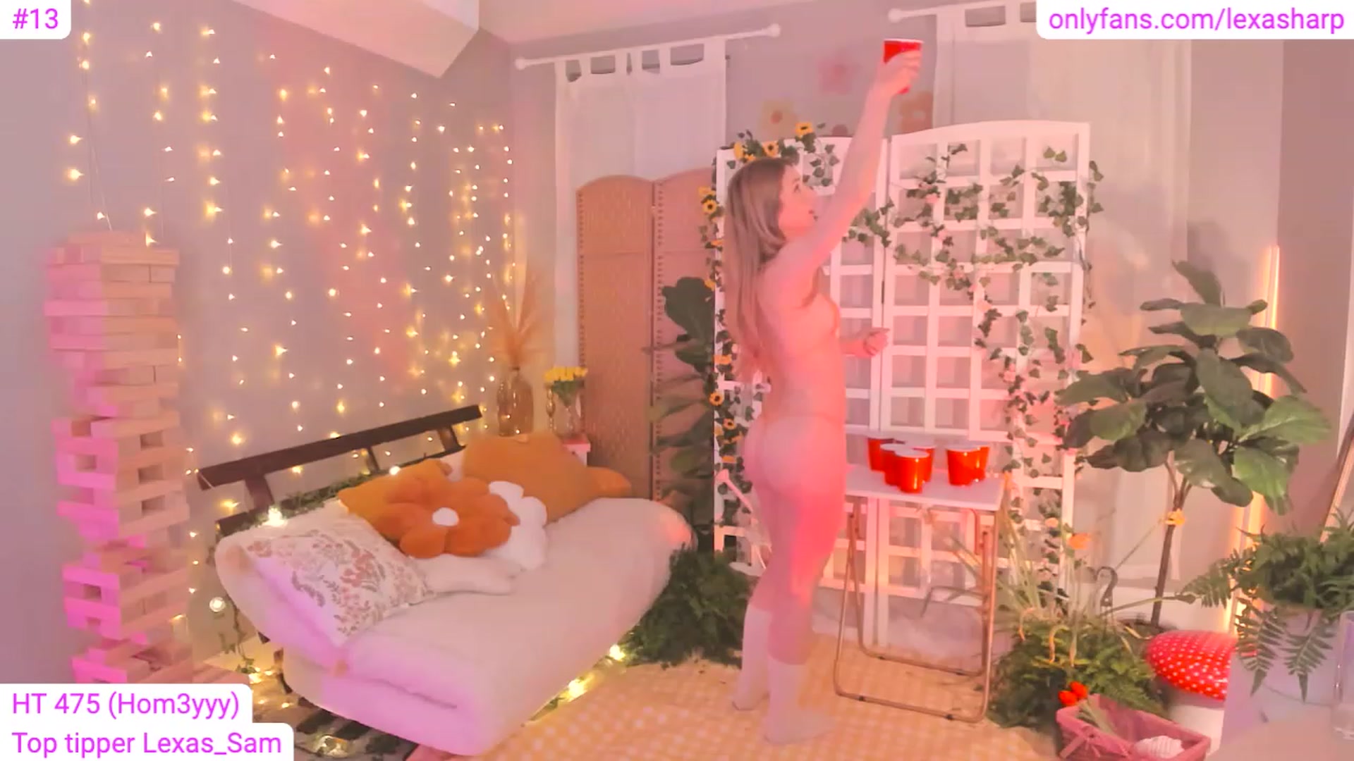 Gallery image thumbnail from alexasharp's myfreecams stream on, 04/29/2023, 03:47 image 8 of 20