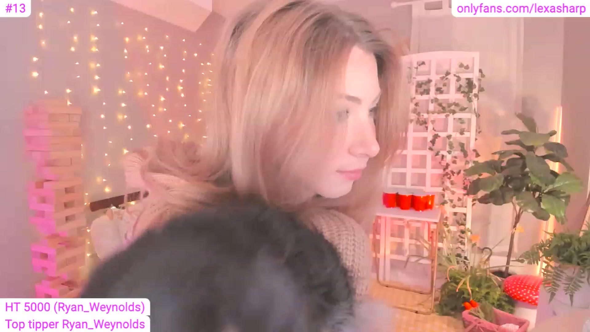Gallery image thumbnail from alexasharp's myfreecams stream on, 04/29/2023, 05:15 image 8 of 20