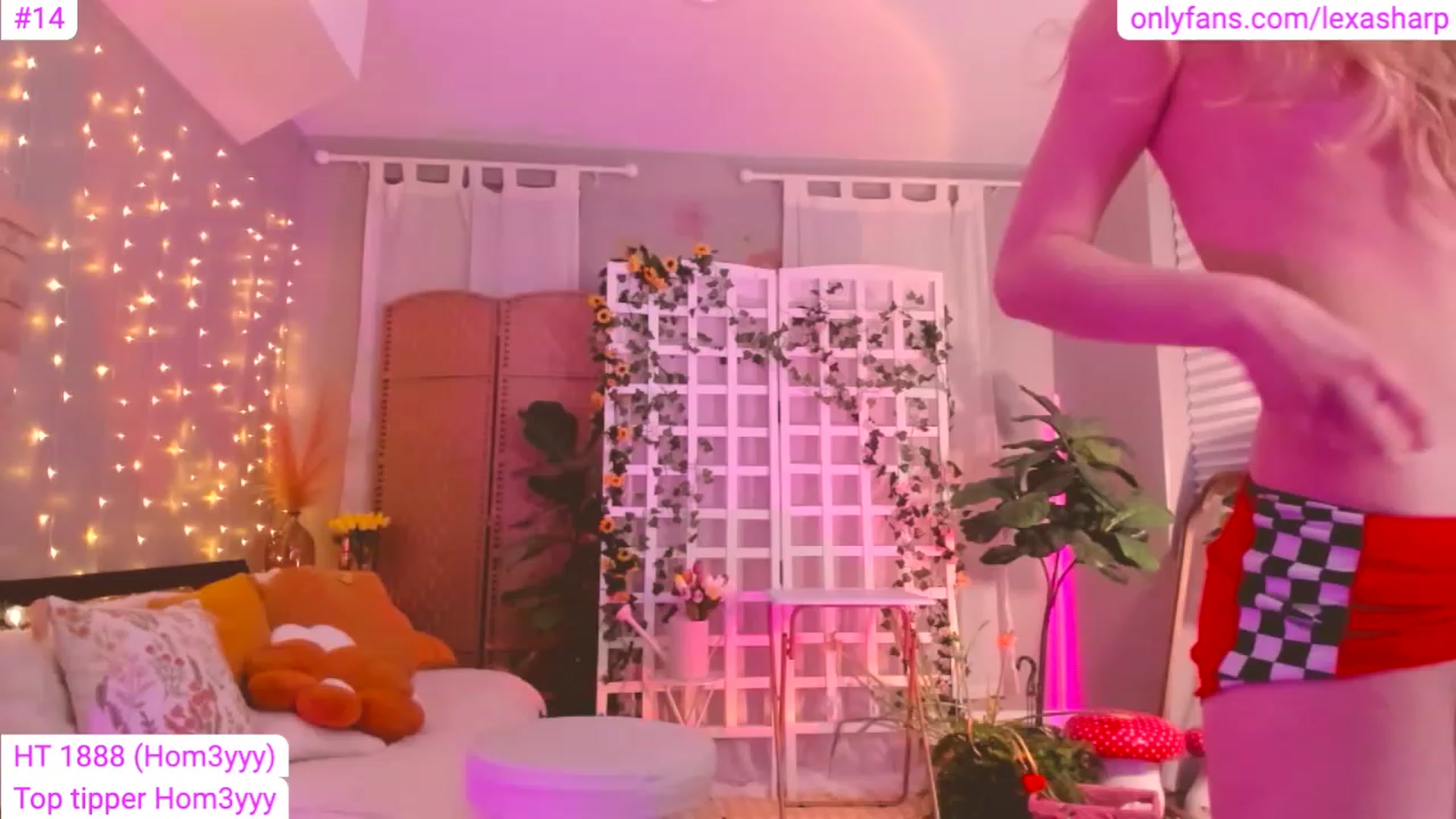 Gallery image thumbnail from alexasharp's myfreecams stream on, 04/30/2023, 04:48 image 8 of 20