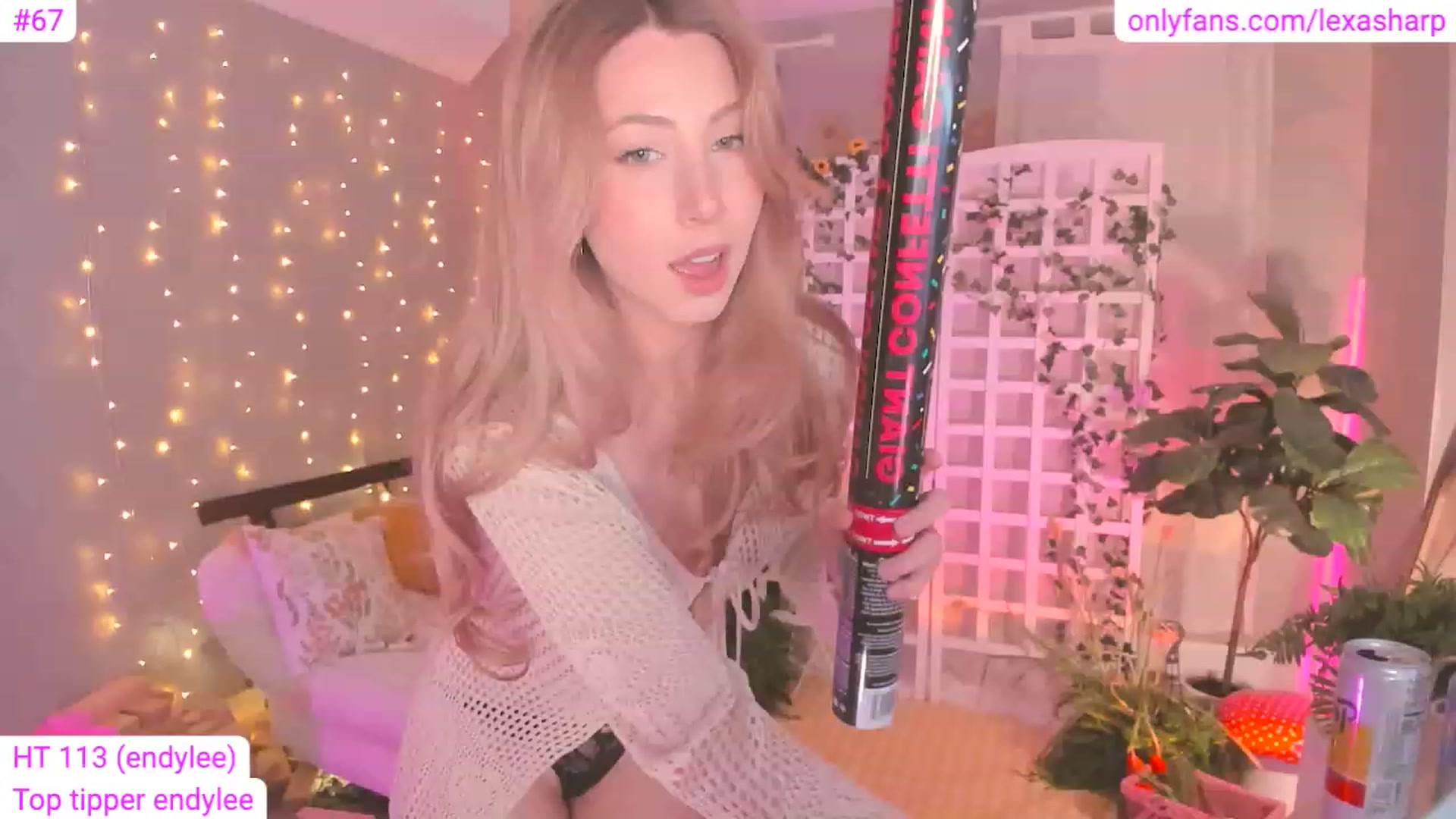 Gallery image thumbnail from alexasharp's myfreecams stream on, 05/01/2023, 08:02 image 10 of 20