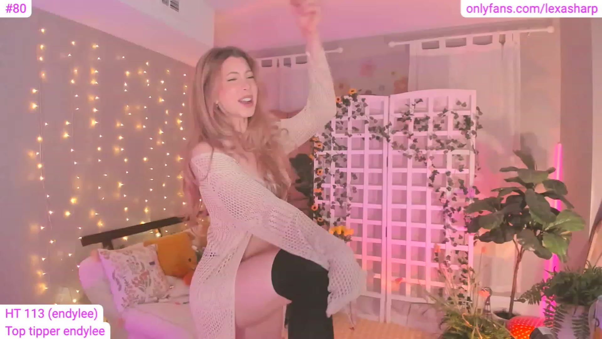 Gallery image thumbnail from alexasharp's myfreecams stream on, 05/01/2023, 08:02 image 12 of 20
