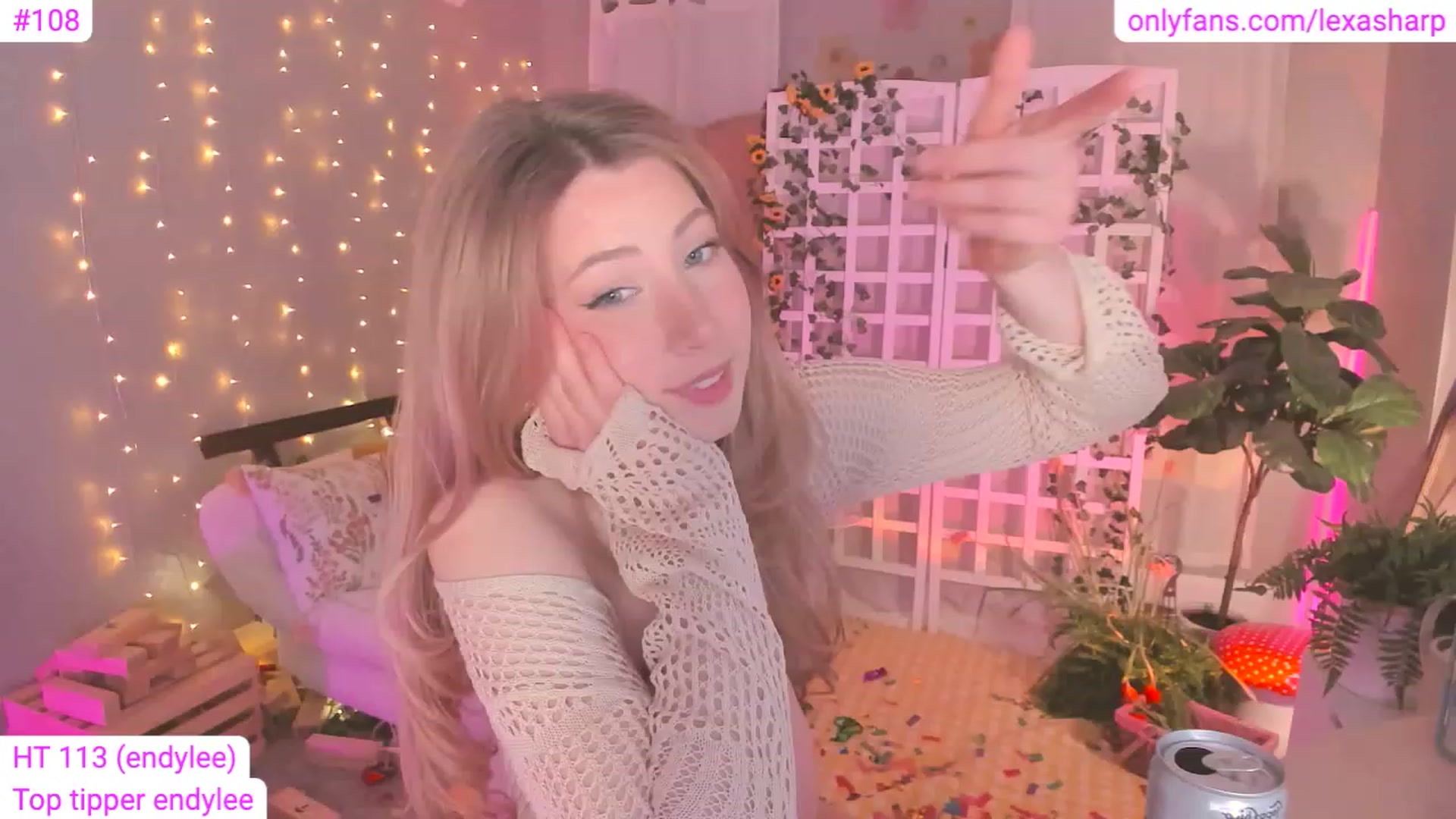 Gallery image thumbnail from alexasharp's myfreecams stream on, 05/01/2023, 08:02 image 20 of 20