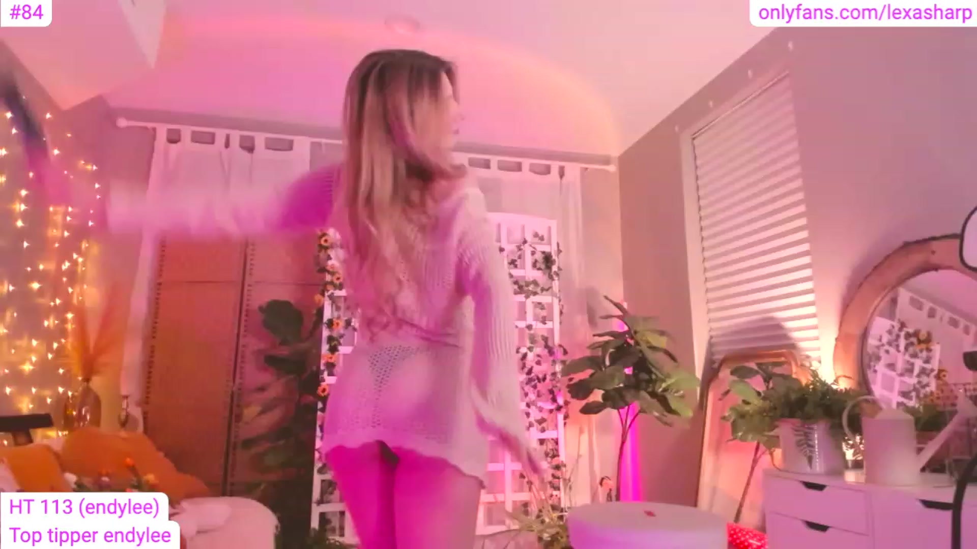 Gallery image thumbnail from alexasharp's myfreecams stream on, 05/01/2023, 08:02 image 15 of 20