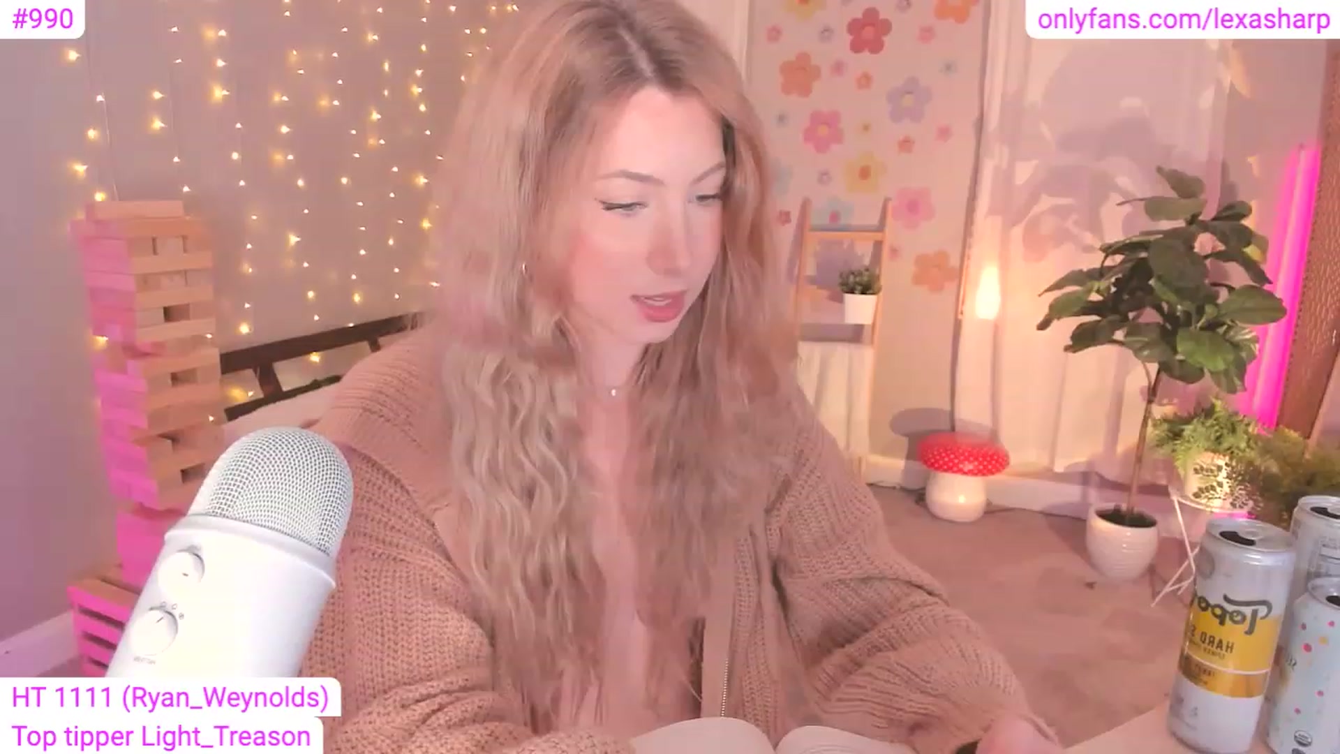 Gallery image thumbnail from alexasharp's myfreecams stream on, 05/13/2023, 03:20 image 13 of 20