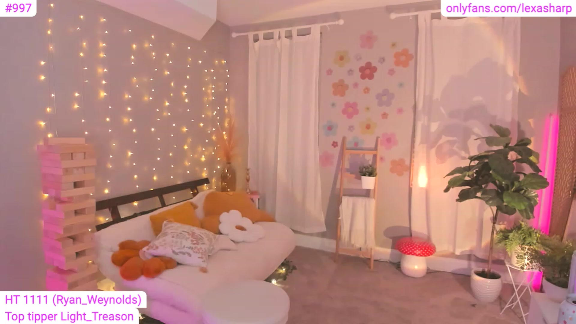 Gallery image thumbnail from alexasharp's myfreecams stream on, 05/13/2023, 03:20 image 5 of 20