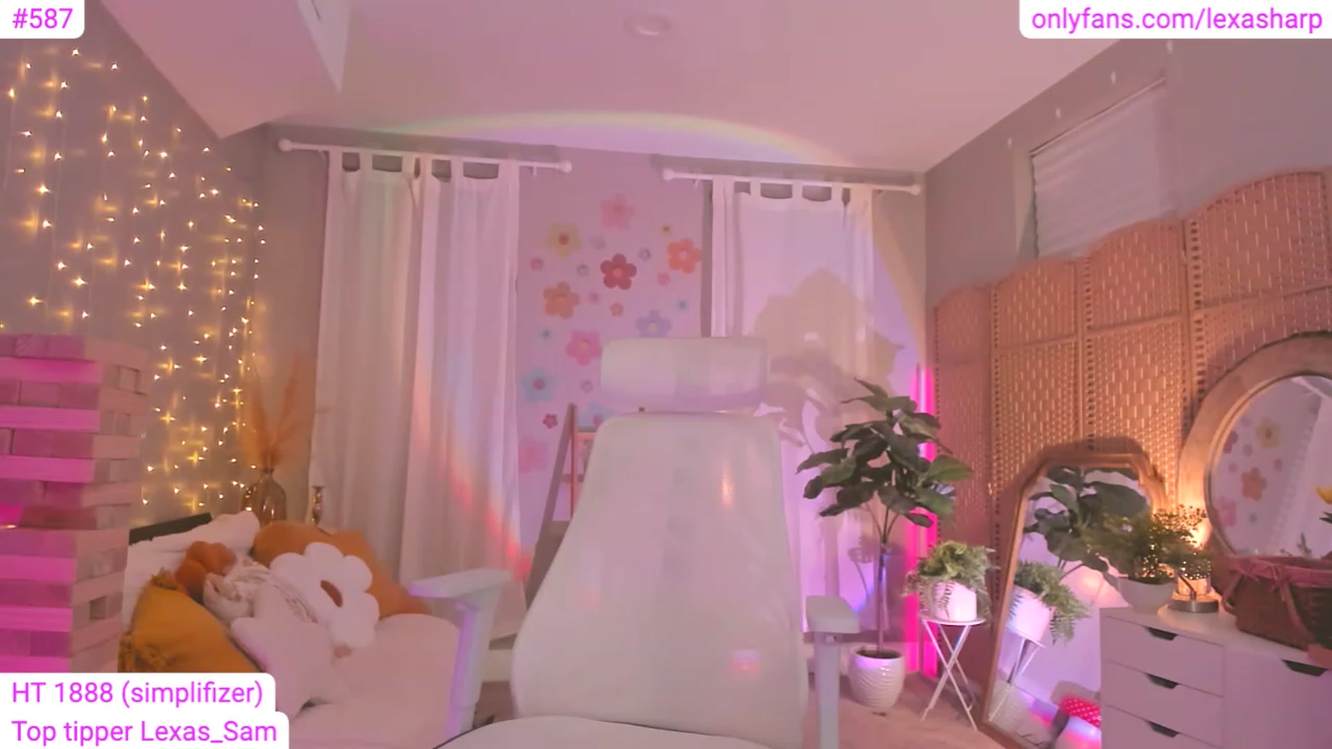 Gallery image thumbnail from alexasharp's myfreecams stream on, 05/27/2023, 03:56 image 19 of 20