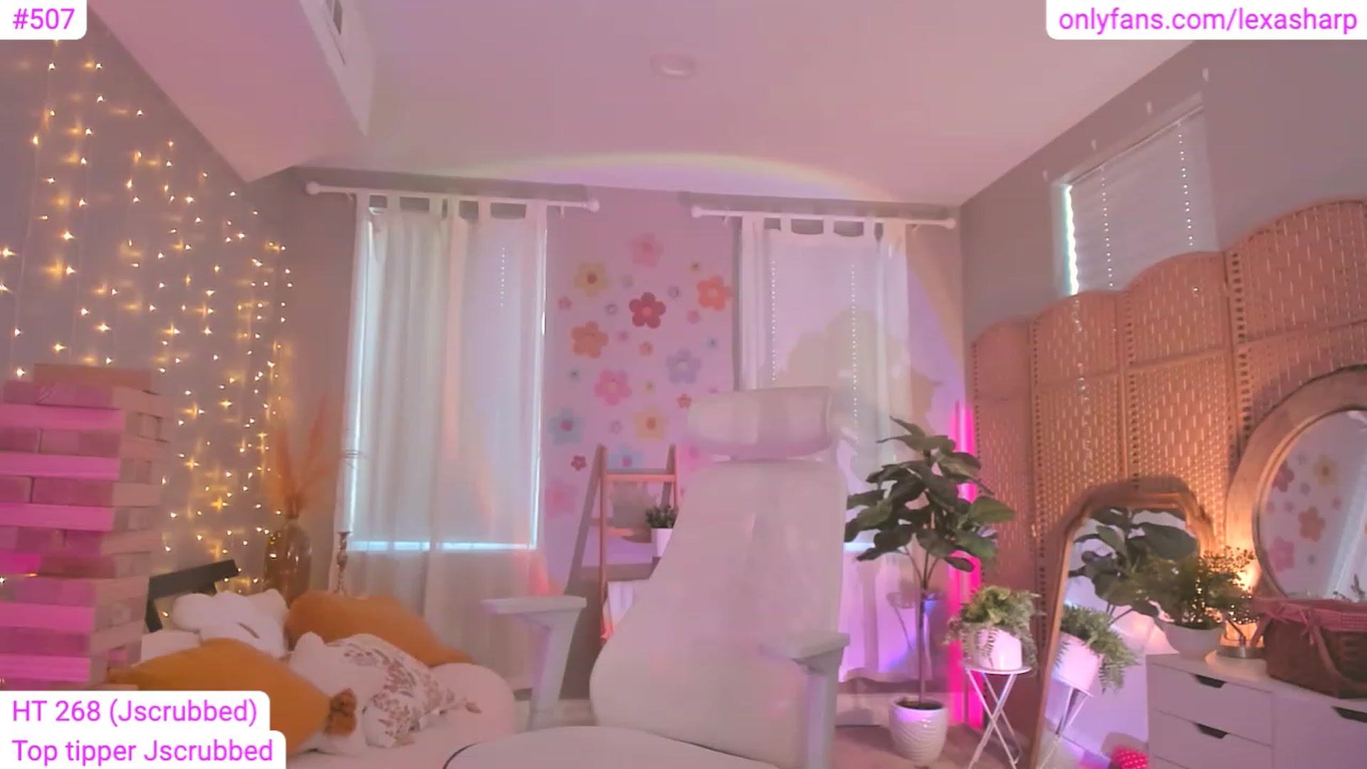 Gallery image thumbnail from alexasharp's myfreecams stream on, 05/31/2023, 23:27 image 4 of 20