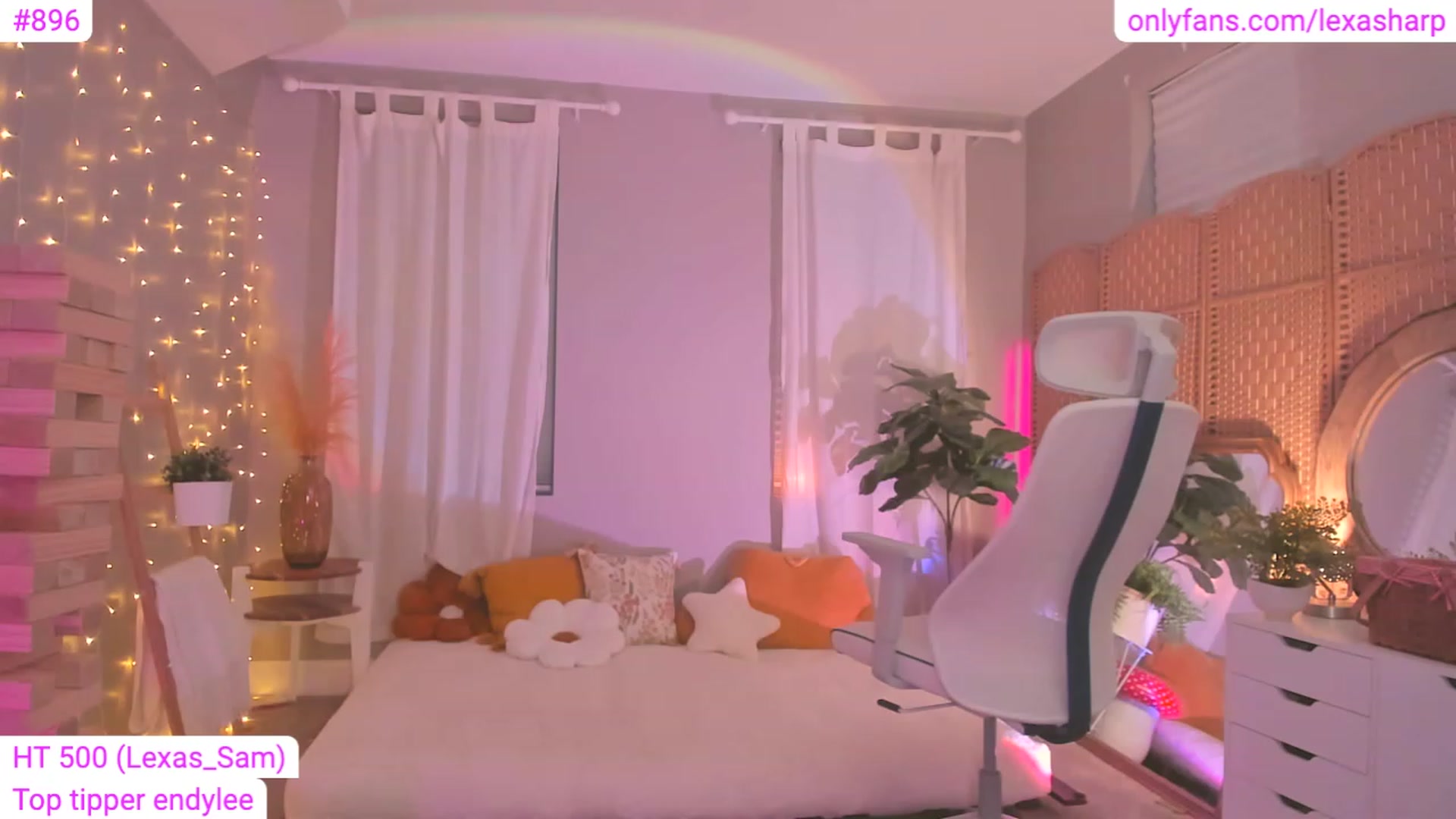 Gallery image thumbnail from alexasharp's myfreecams stream on, 06/02/2023, 02:56 image 4 of 20