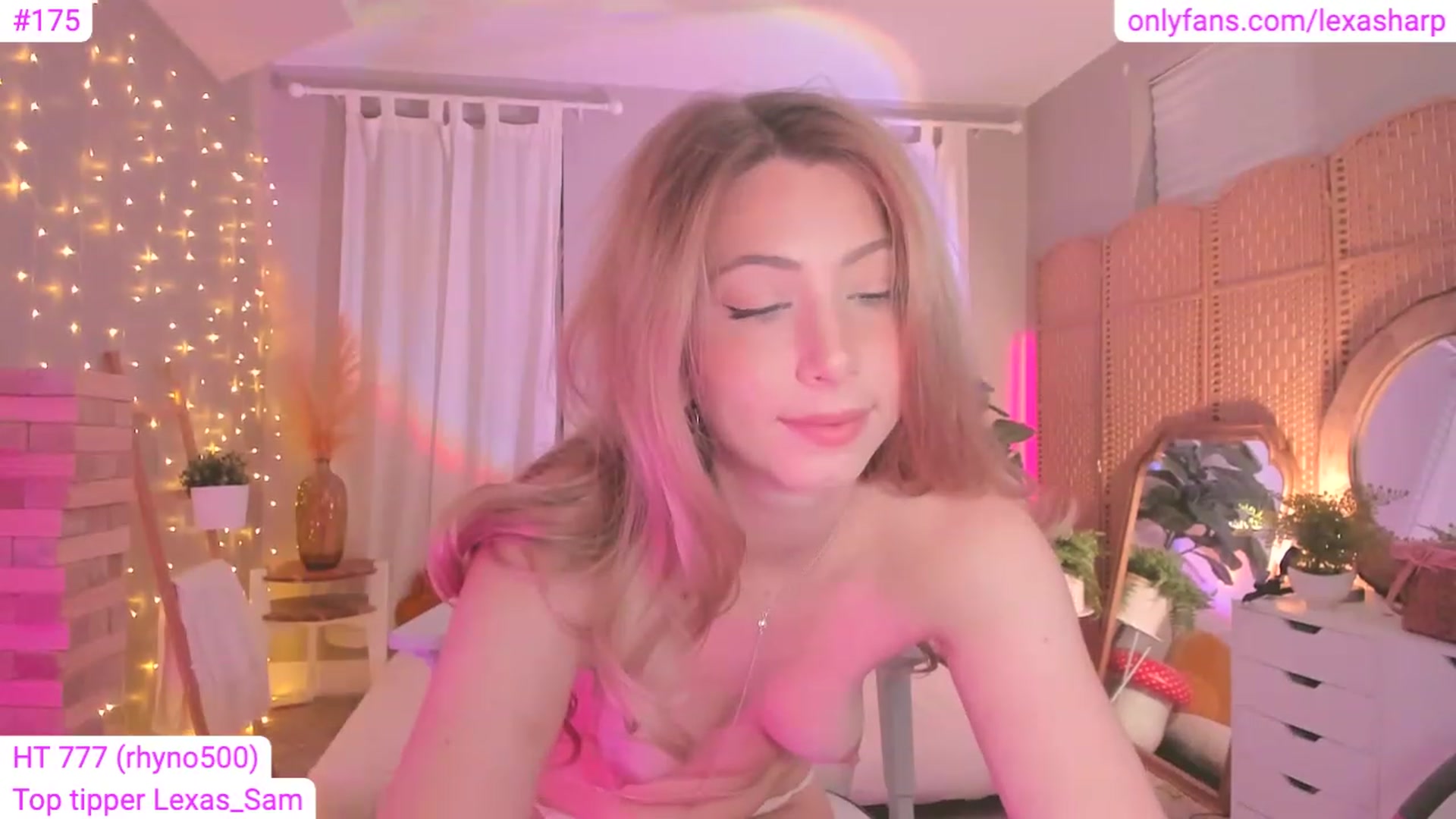 Gallery image thumbnail from alexasharp's myfreecams stream on, 06/08/2023, 02:11 image 19 of 20