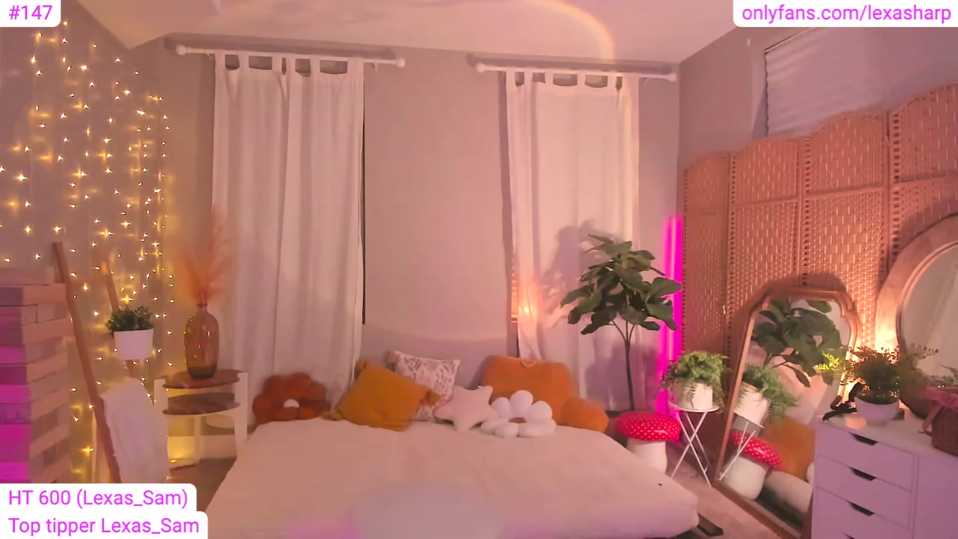 Gallery image thumbnail from alexasharp's myfreecams stream on, 06/17/2023, 01:41 image 14 of 20