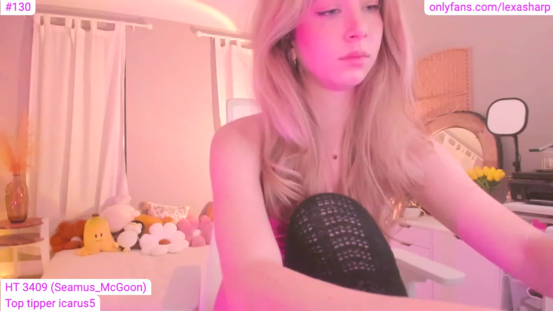 Gallery image thumbnail from alexasharp's myfreecams stream on, 06/23/2023, 04:53 image 15 of 20