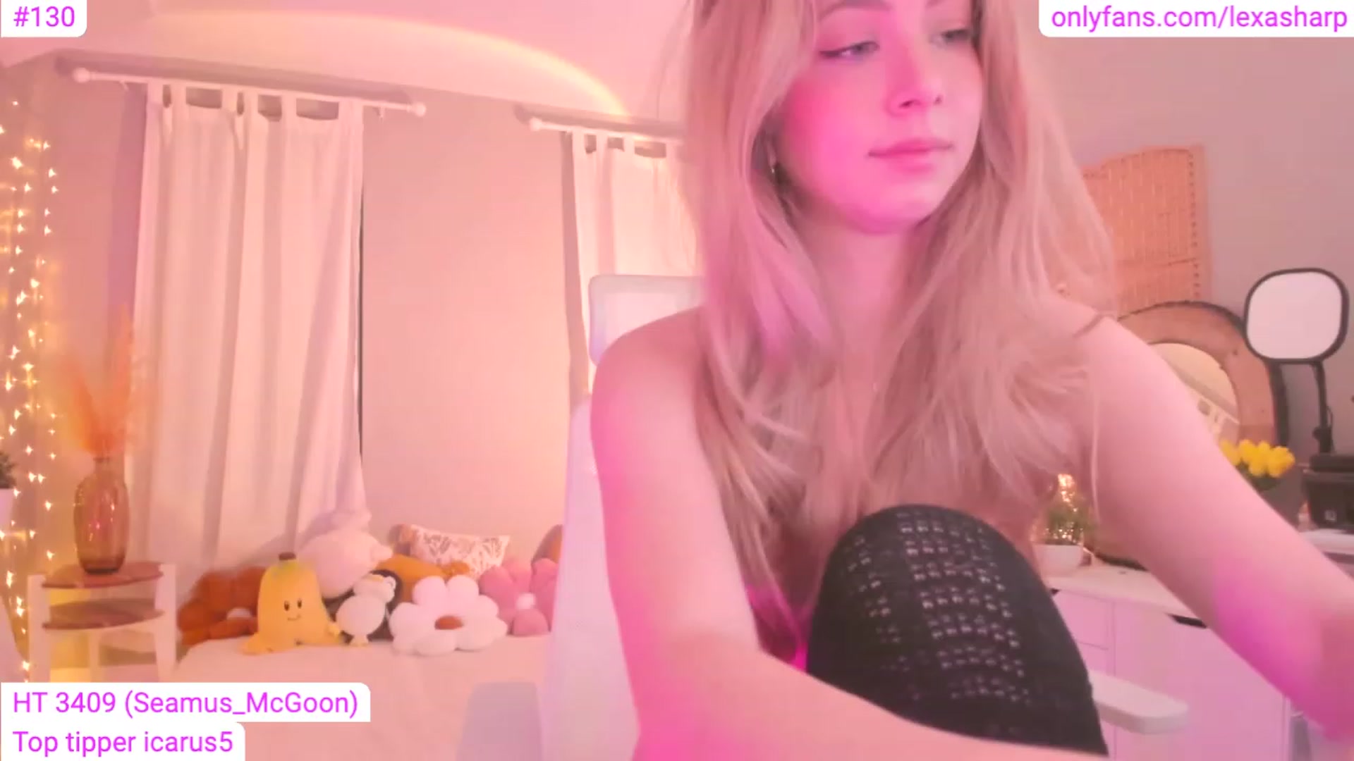 Gallery image thumbnail from alexasharp's myfreecams stream on, 06/23/2023, 04:53 image 16 of 20
