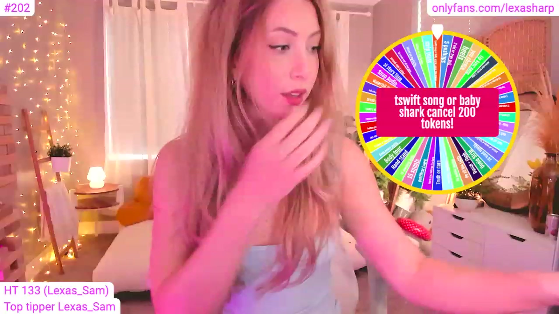 Gallery image thumbnail from alexasharp's myfreecams stream on, 06/29/2023, 24:32 image 5 of 20