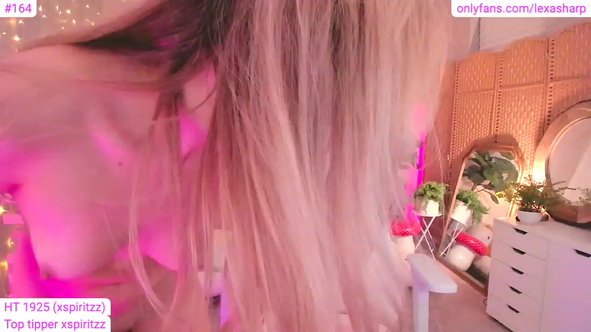 Gallery image thumbnail from alexasharp's myfreecams stream on, 06/29/2023, 03:11 image 9 of 20