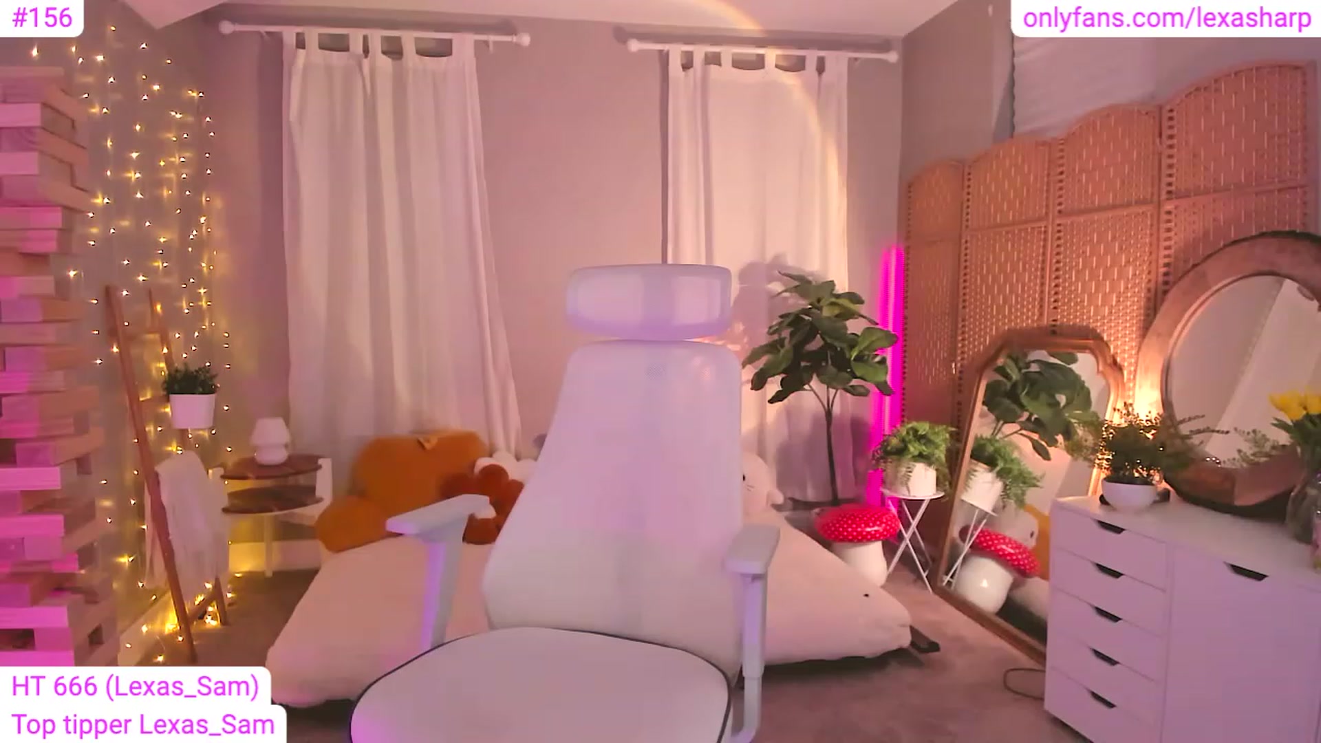Gallery image thumbnail from alexasharp's myfreecams stream on, 06/30/2023, 04:32 image 3 of 20