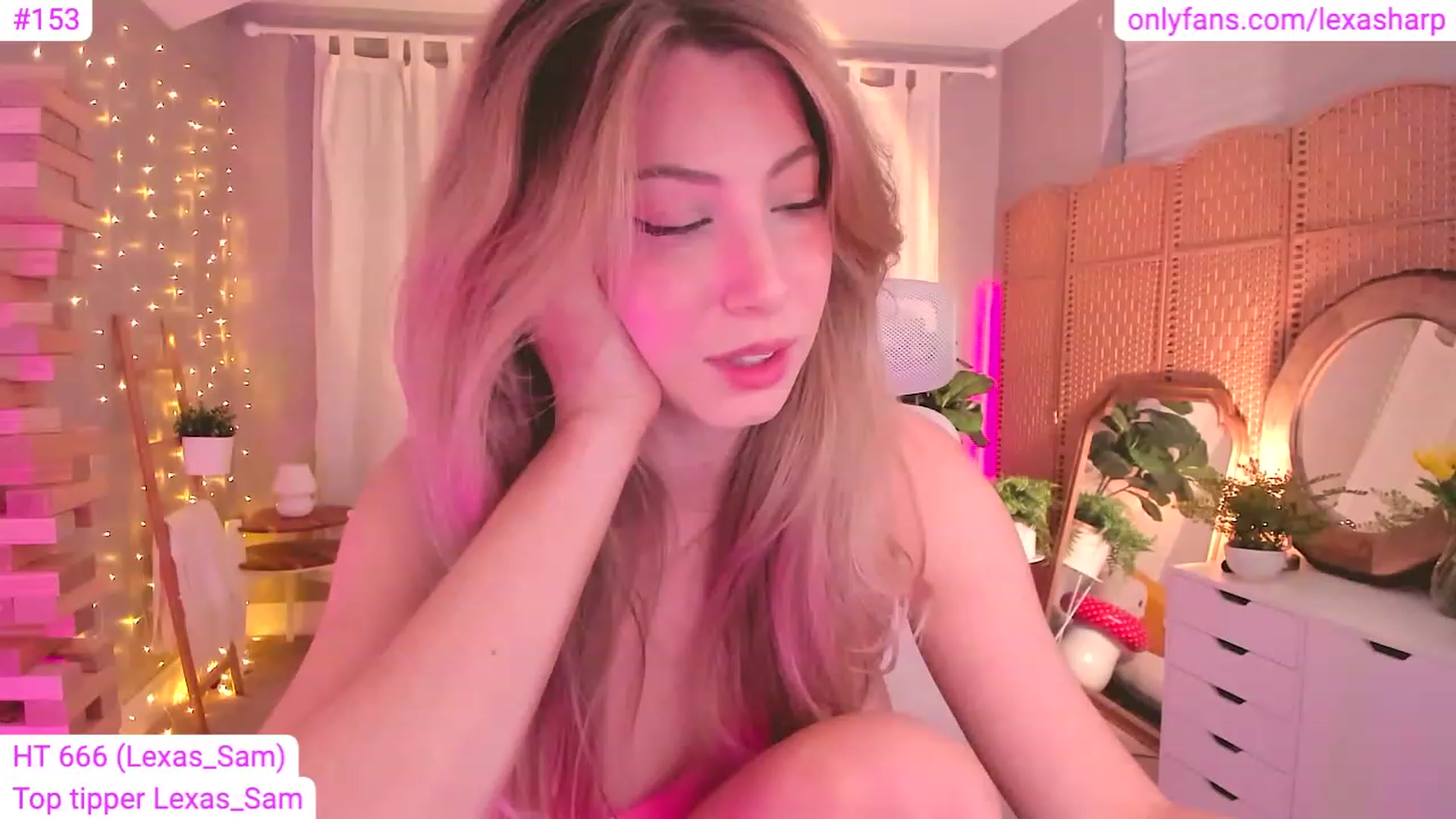 Gallery image thumbnail from alexasharp's myfreecams stream on, 06/30/2023, 05:19 image 10 of 20
