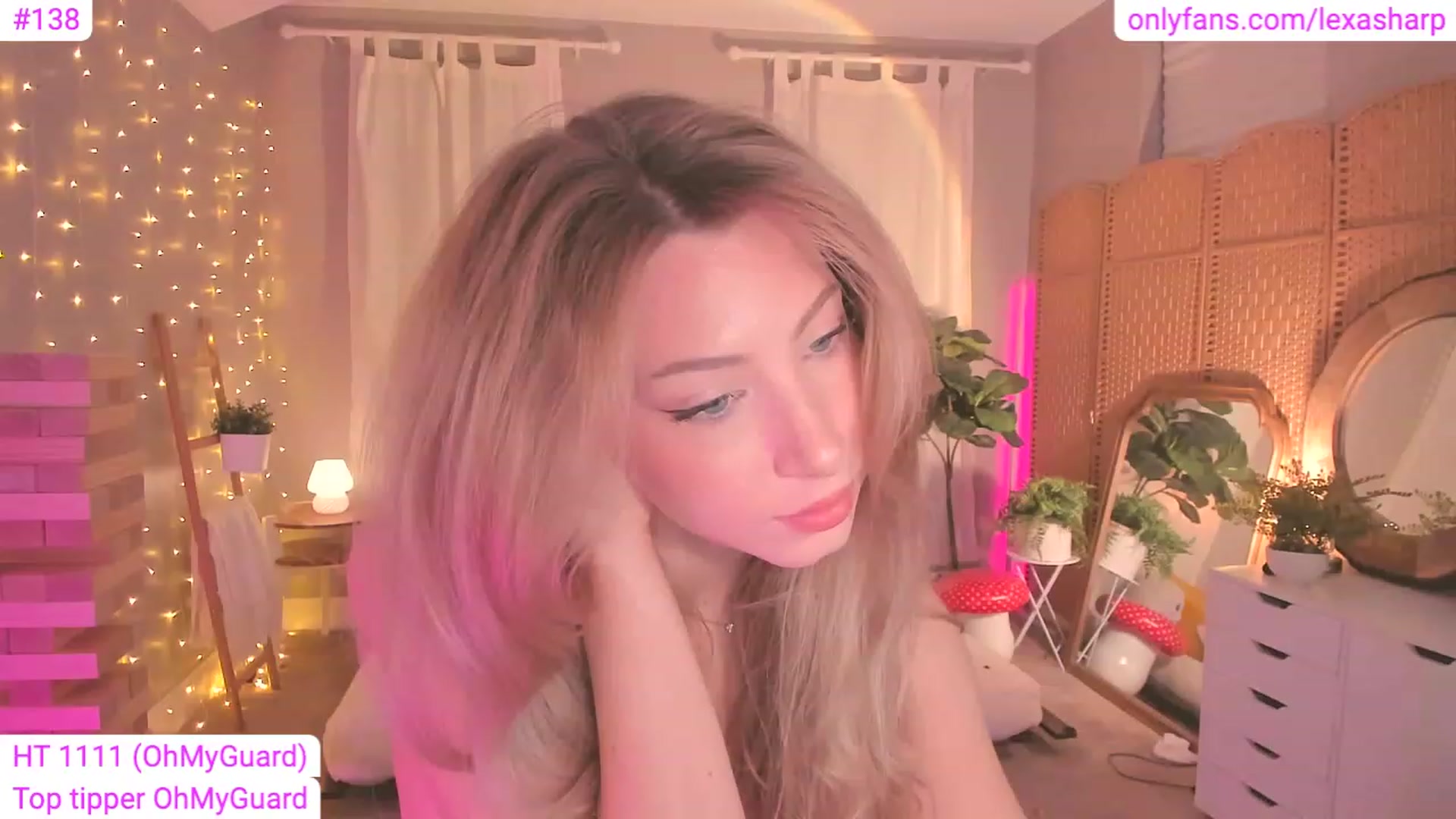 Gallery image thumbnail from alexasharp's myfreecams stream on, 07/01/2023, 06:00 image 19 of 20