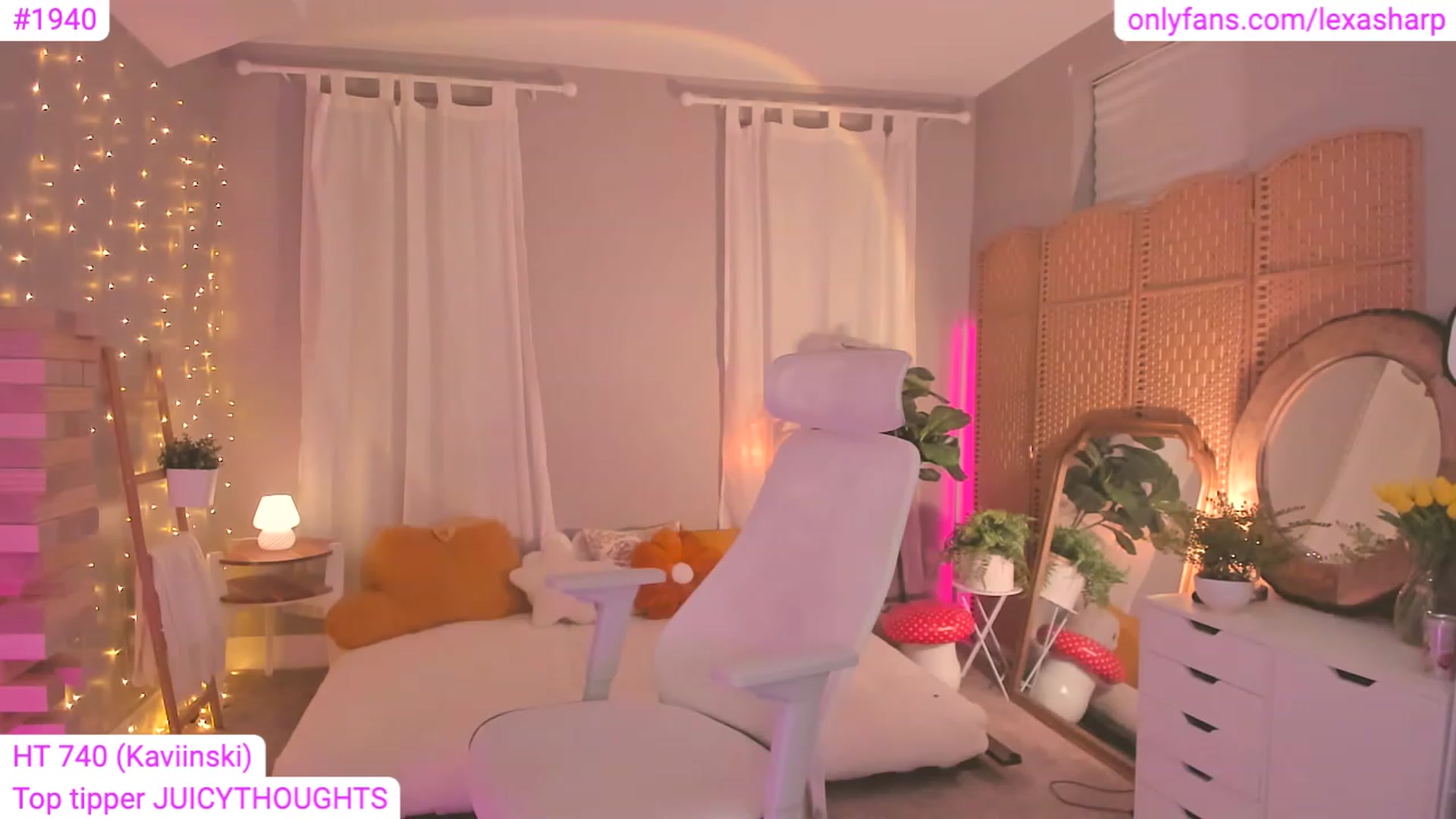 Gallery image thumbnail from alexasharp's myfreecams stream on, 07/07/2023, 02:33 image 7 of 20