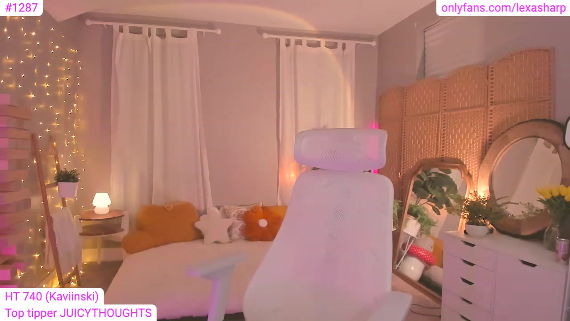 Gallery image thumbnail from alexasharp's myfreecams stream on, 07/07/2023, 04:58 image 6 of 20
