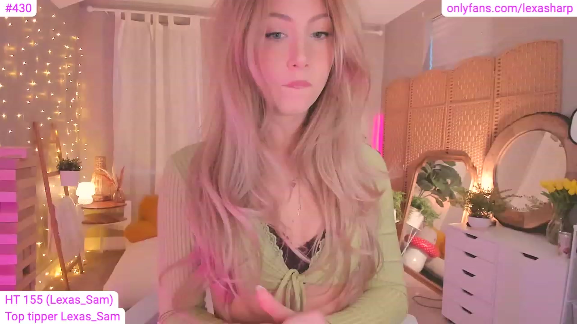Gallery image thumbnail from alexasharp's myfreecams stream on, 07/09/2023, 01:08 image 2 of 20