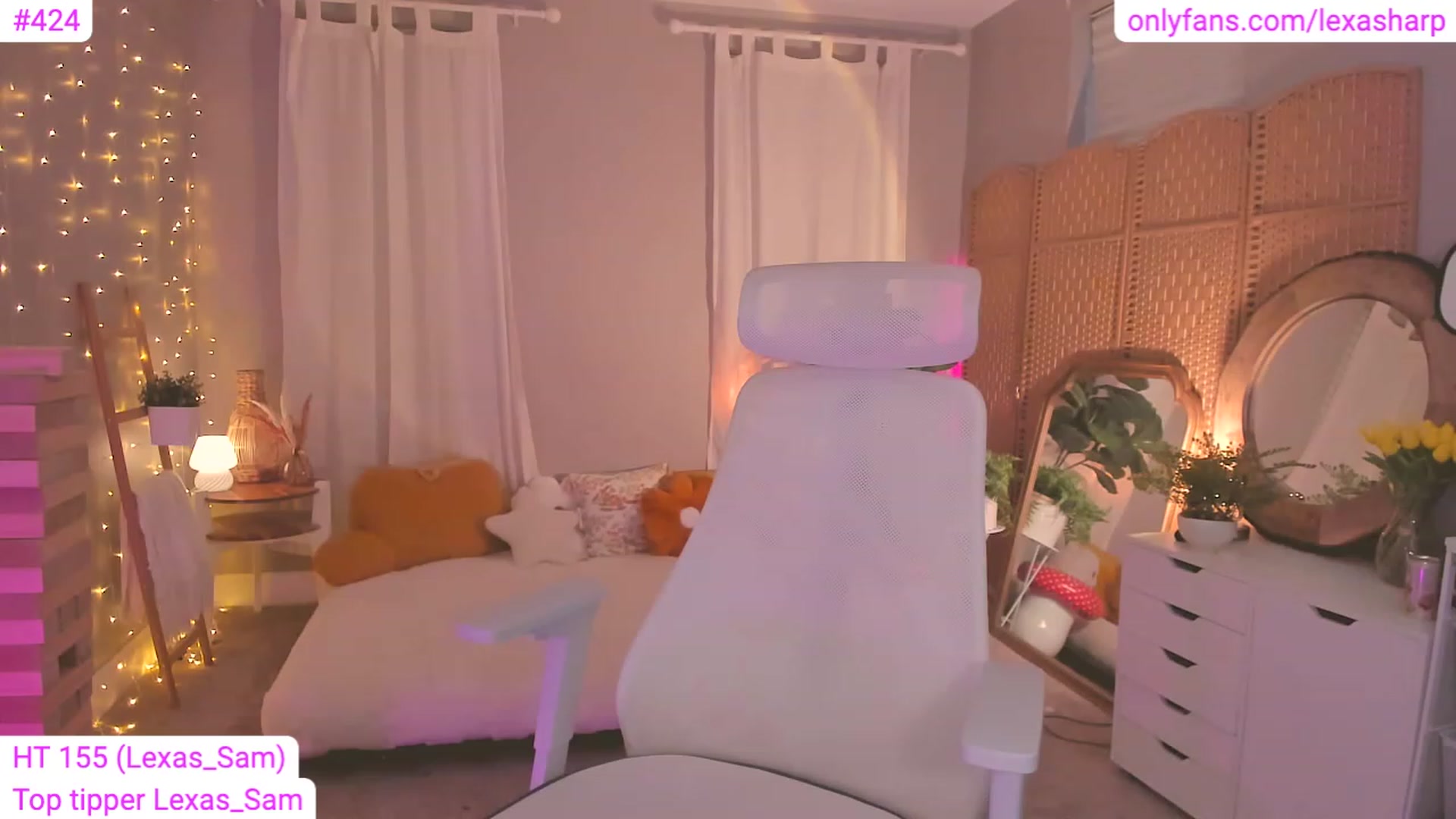 Gallery image thumbnail from alexasharp's myfreecams stream on, 07/09/2023, 01:08 image 12 of 20