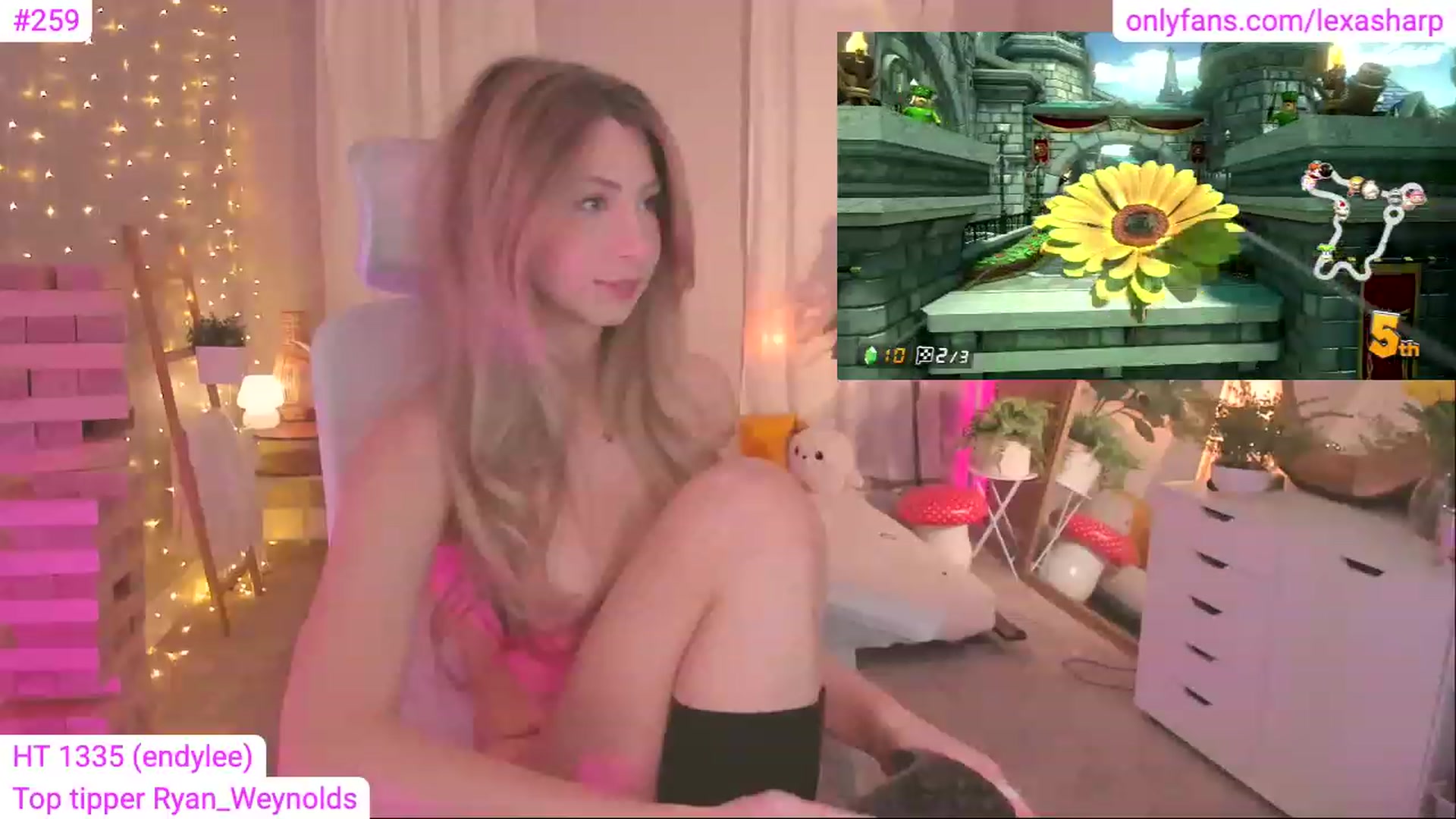 Gallery image thumbnail from alexasharp's myfreecams stream on, 07/09/2023, 06:06 image 17 of 20