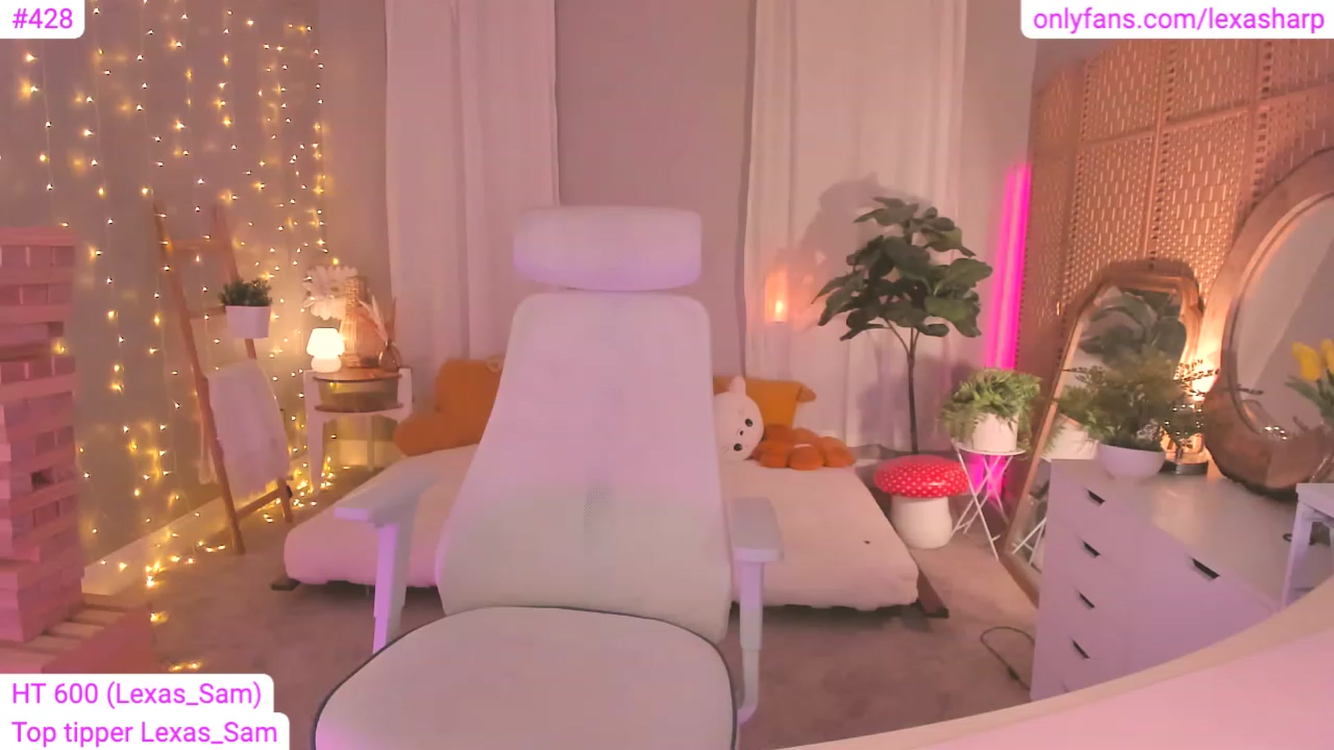 Gallery image thumbnail from alexasharp's myfreecams stream on, 07/14/2023, 02:40 image 5 of 20