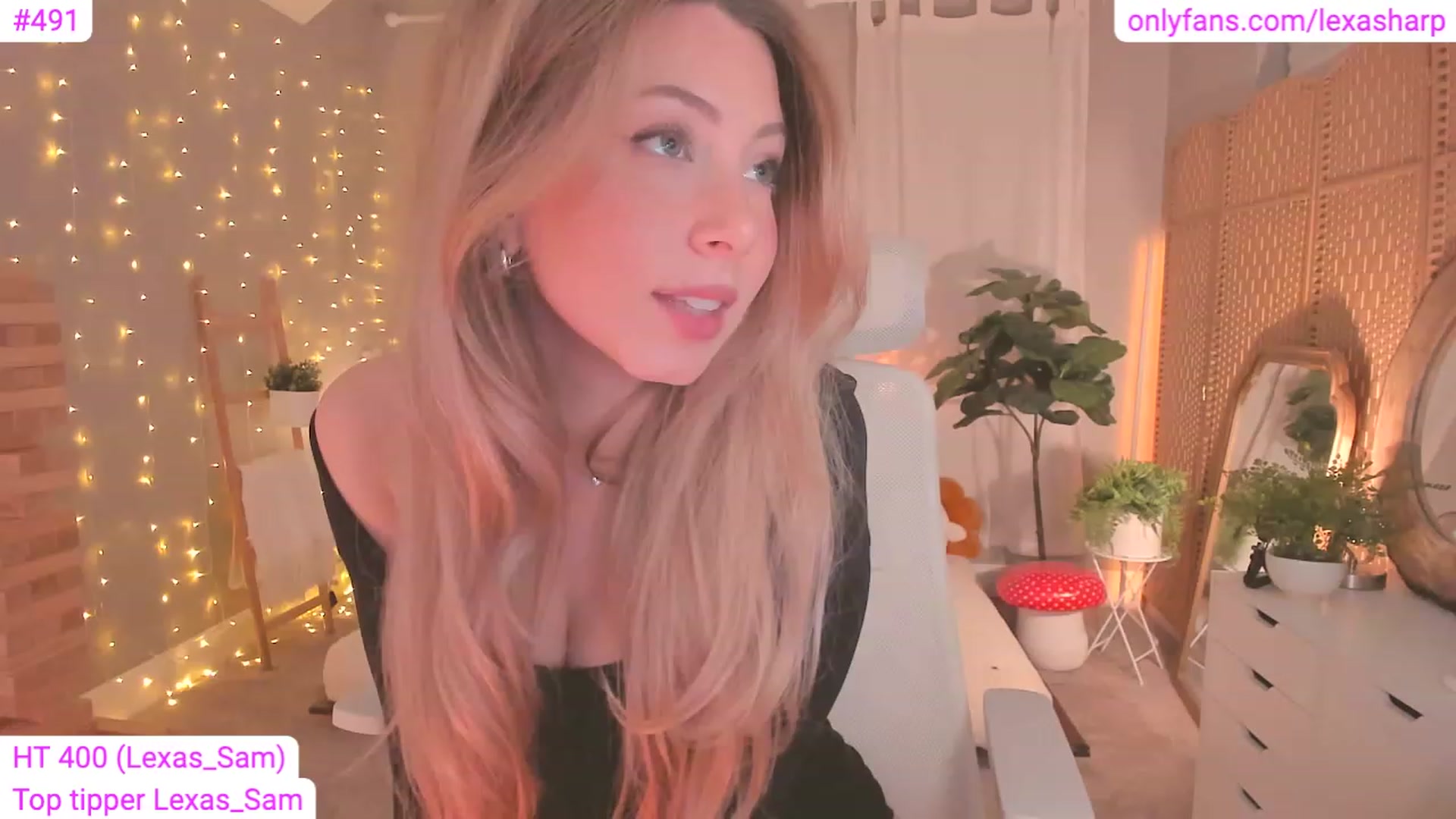 Gallery image thumbnail from alexasharp's myfreecams stream on, 07/21/2023, 02:07 image 4 of 20