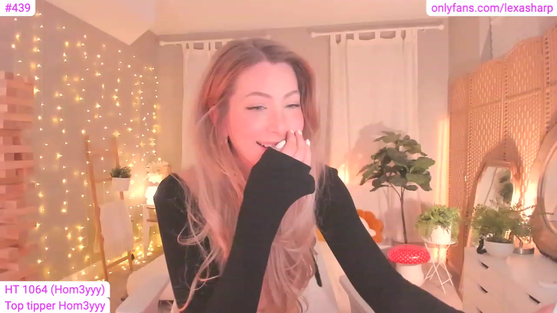 Gallery image thumbnail from alexasharp's myfreecams stream on, 07/22/2023, 05:11 image 3 of 20