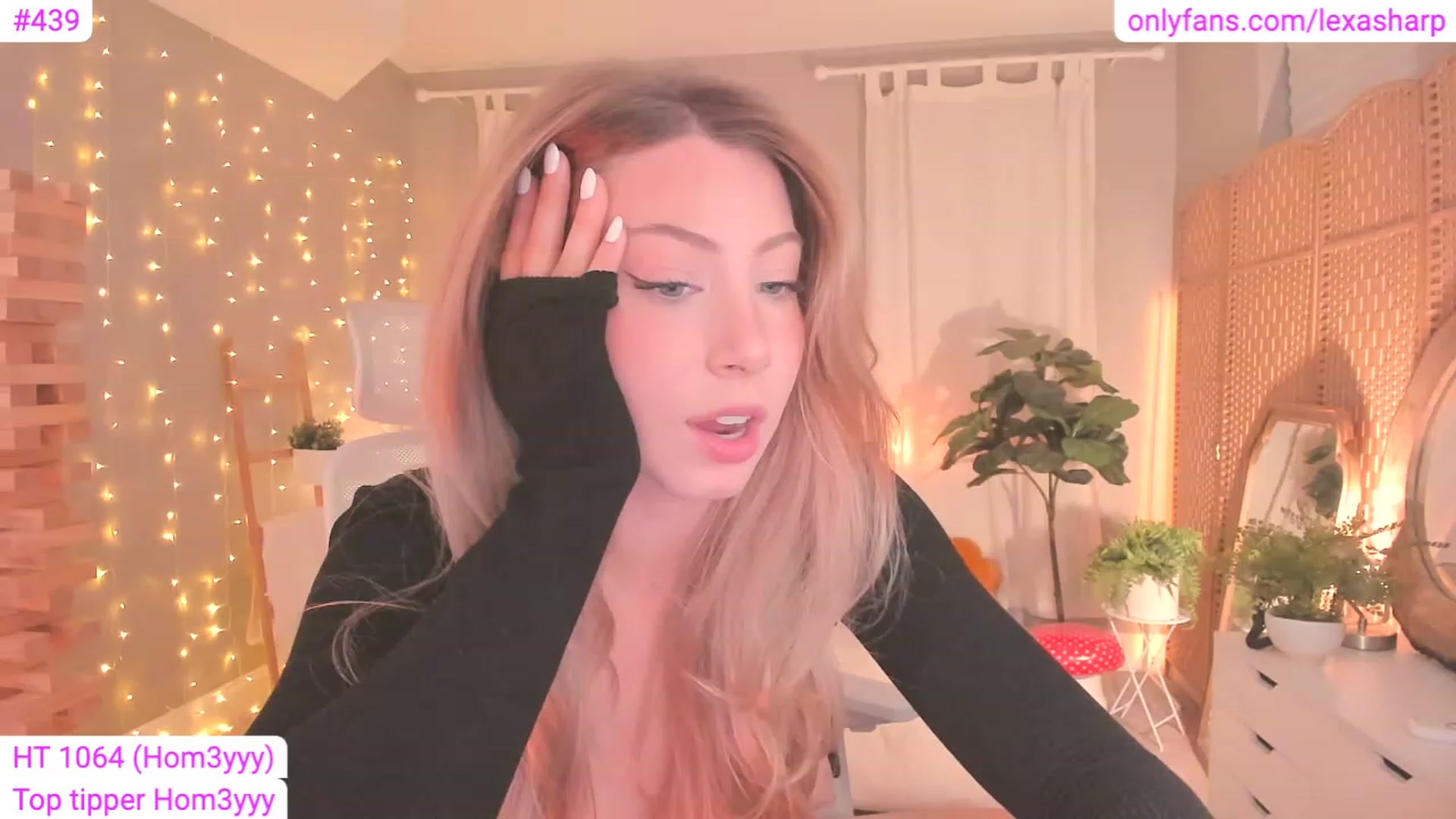 Gallery image thumbnail from alexasharp's myfreecams stream on, 07/22/2023, 05:11 image 7 of 20