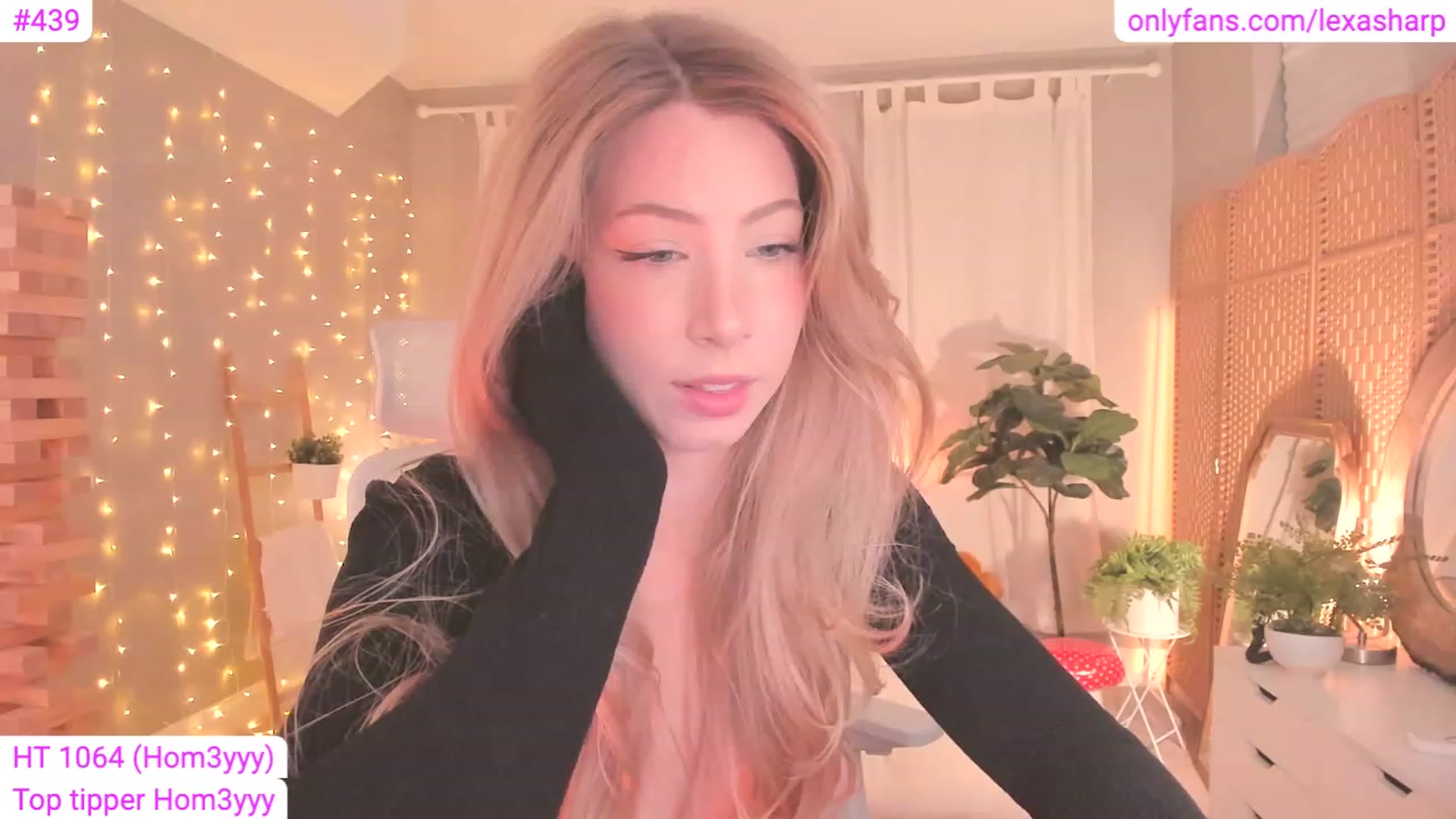 Gallery image thumbnail from alexasharp's myfreecams stream on, 07/22/2023, 05:11 image 6 of 20