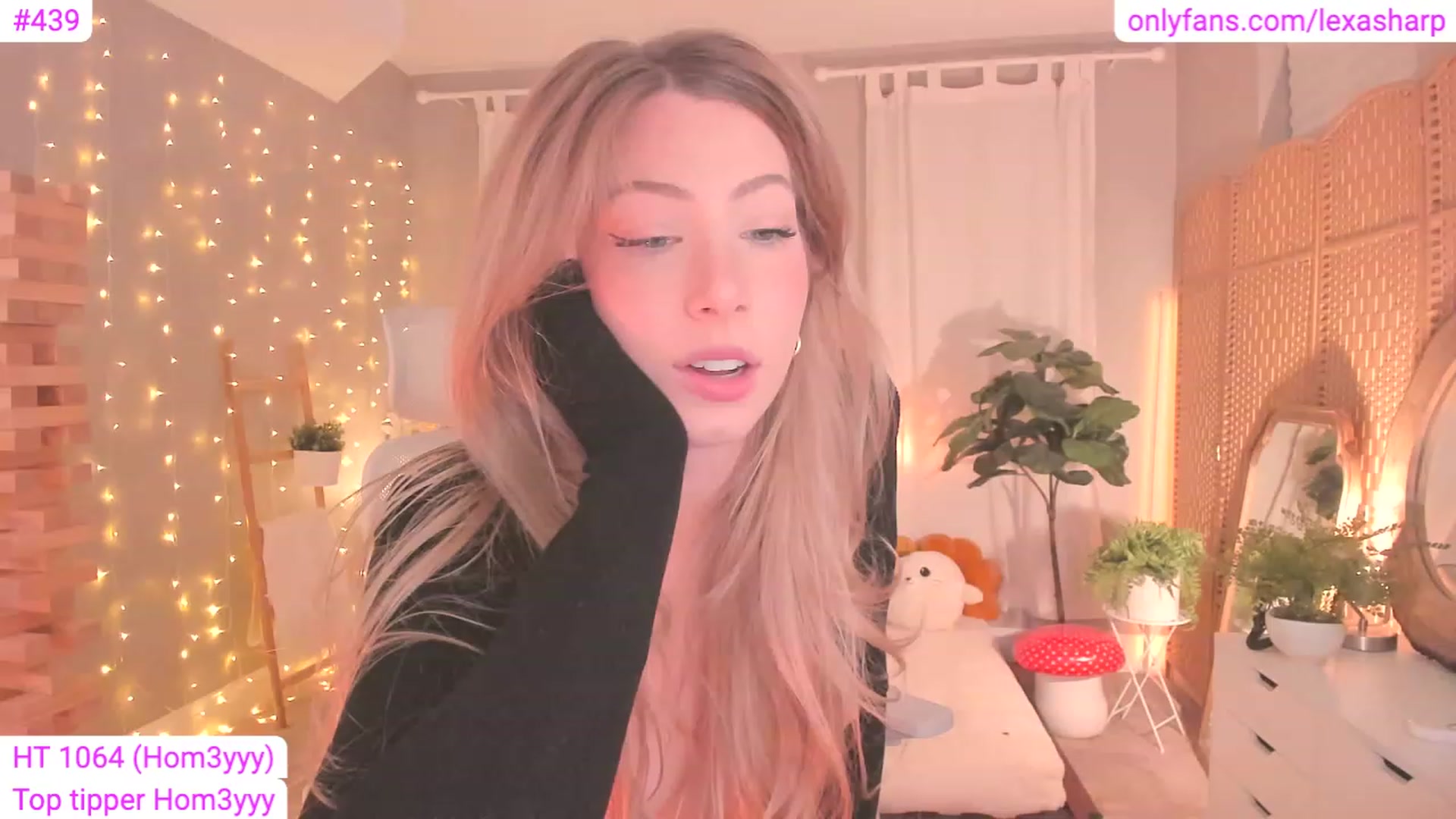 Gallery image thumbnail from alexasharp's myfreecams stream on, 07/22/2023, 05:11 image 8 of 20