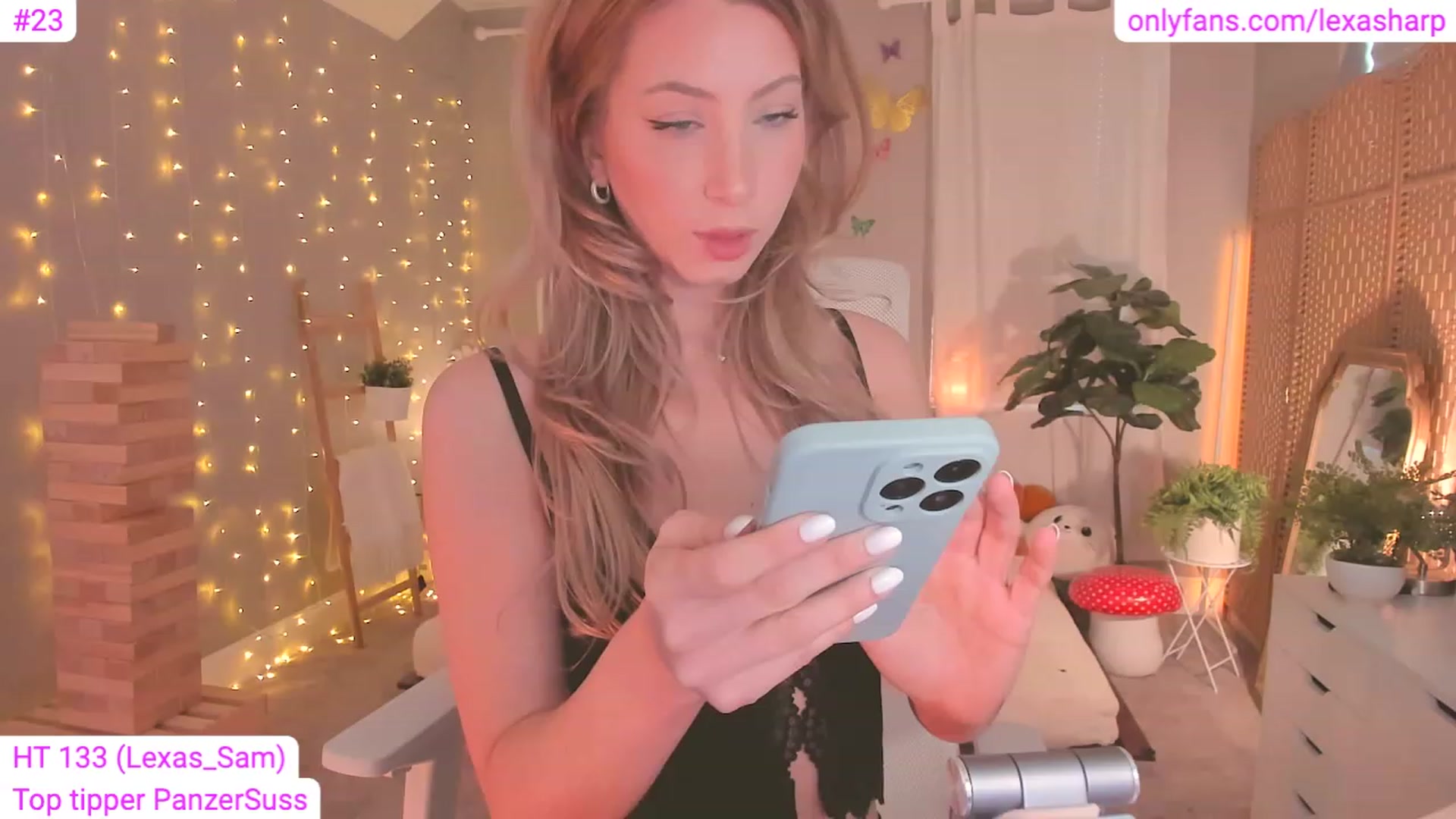 Gallery image thumbnail from alexasharp's myfreecams stream on, 08/03/2023, 24:00 image 20 of 20