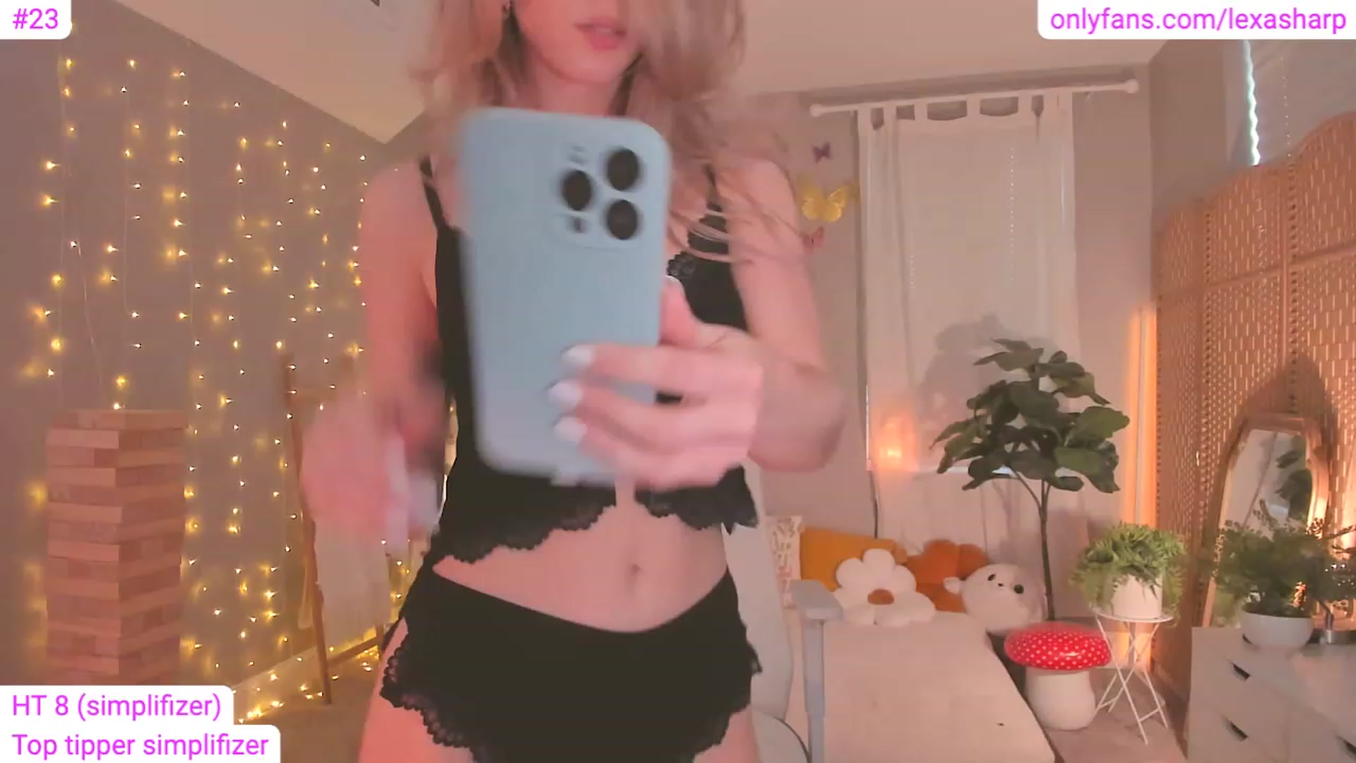Gallery image thumbnail from alexasharp's myfreecams stream on, 08/03/2023, 24:00 image 1 of 20