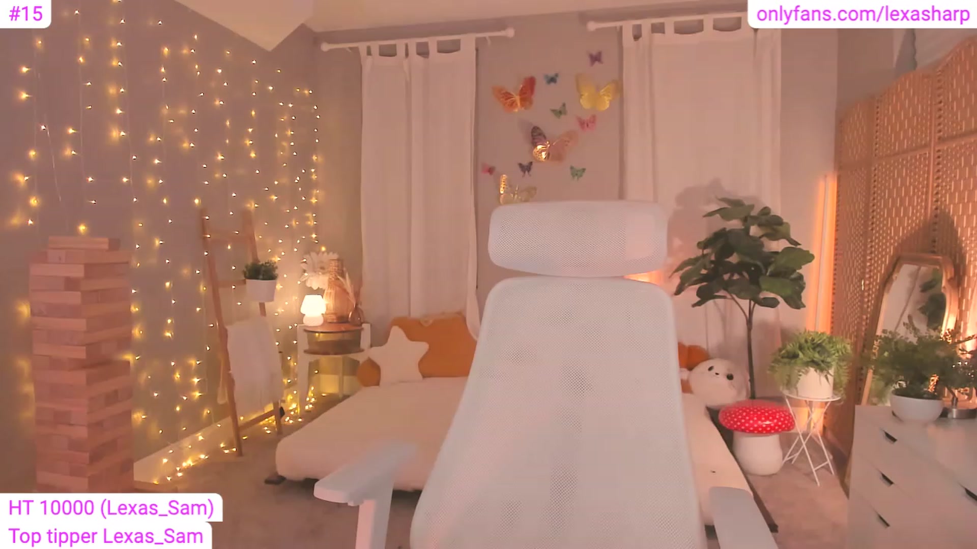 Gallery image thumbnail from alexasharp's myfreecams stream on, 08/03/2023, 01:38 image 10 of 20