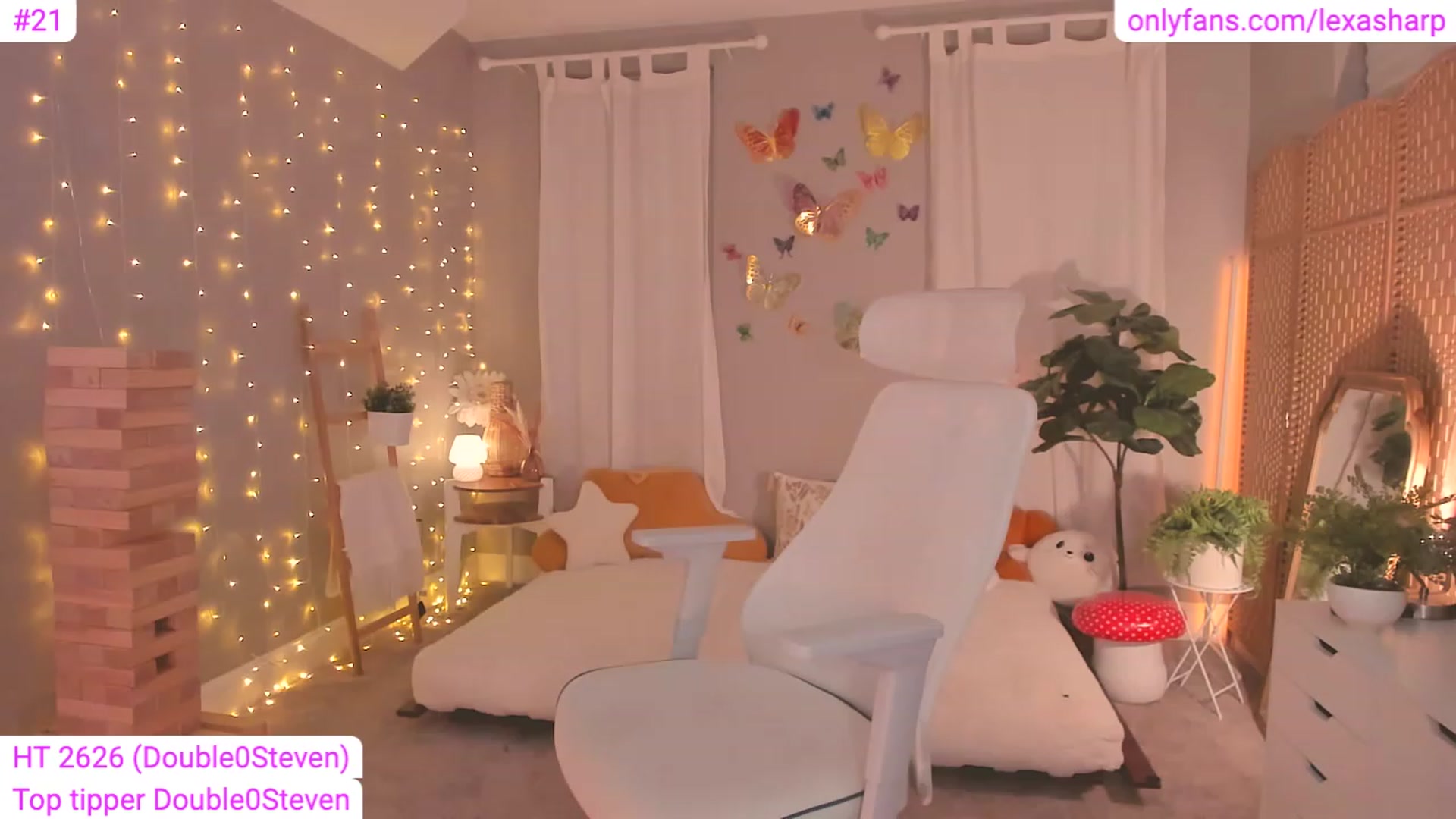 Gallery image thumbnail from alexasharp's myfreecams stream on, 08/04/2023, 01:49 image 18 of 20