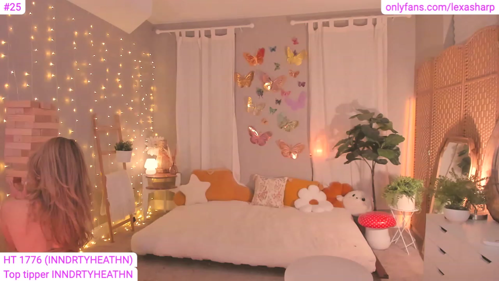 Gallery image thumbnail from alexasharp's myfreecams stream on, 08/06/2023, 02:45 image 2 of 20