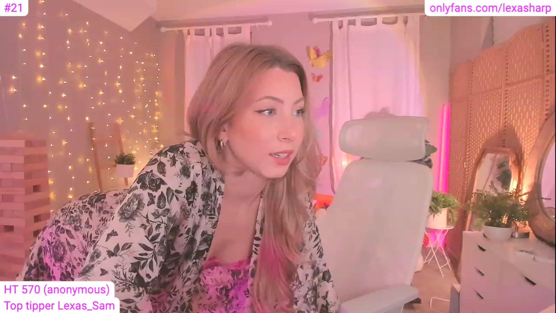 Gallery image thumbnail from alexasharp's myfreecams stream on, 08/09/2023, 02:25 image 11 of 20