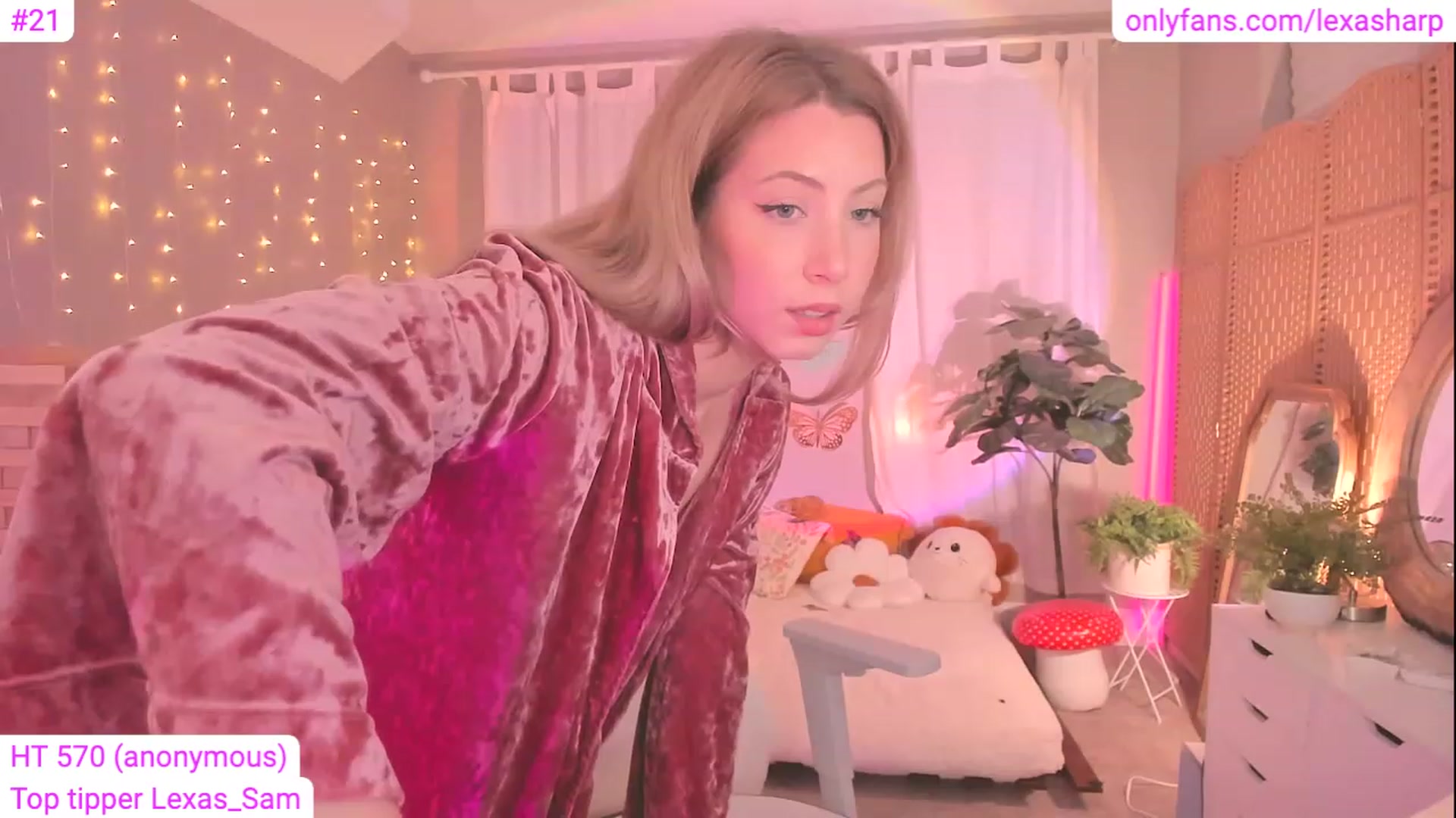 Gallery image thumbnail from alexasharp's myfreecams stream on, 08/09/2023, 02:25 image 9 of 20