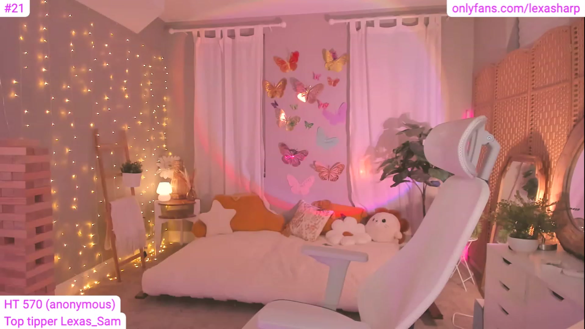Gallery image thumbnail from alexasharp's myfreecams stream on, 08/09/2023, 02:25 image 10 of 20