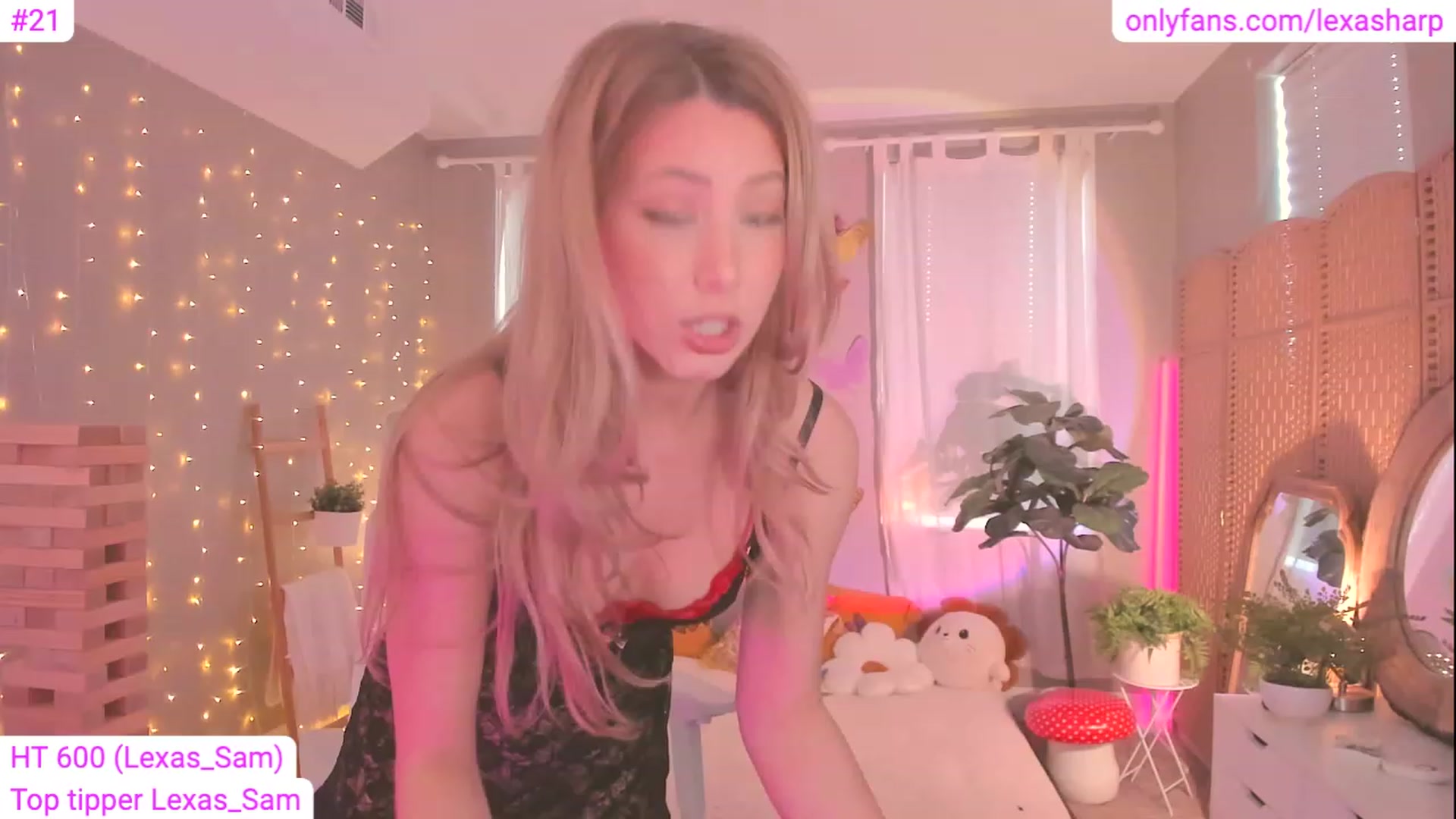 Gallery image thumbnail from alexasharp's myfreecams stream on, 08/09/2023, 22:28 image 9 of 20