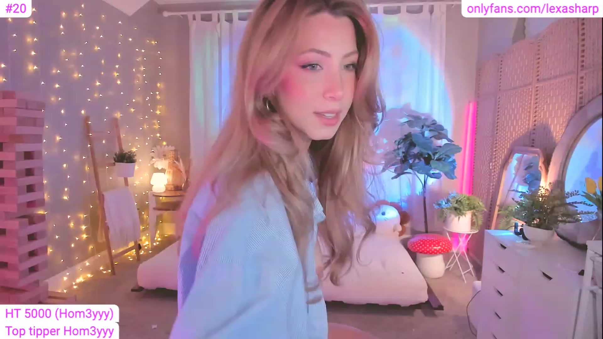 Gallery image thumbnail from alexasharp's myfreecams stream on, 08/12/2023, 05:04 image 10 of 20