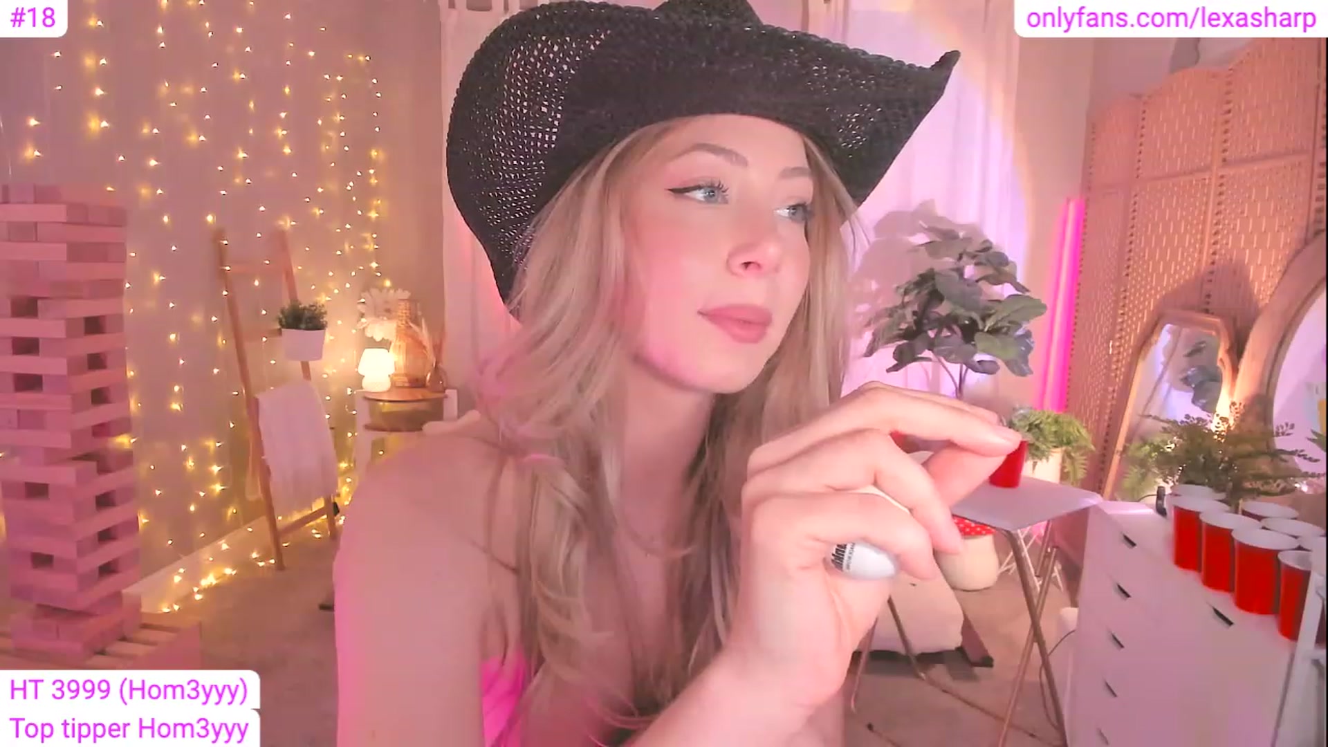 Gallery image thumbnail from alexasharp's myfreecams stream on, 08/13/2023, 05:01 image 13 of 20