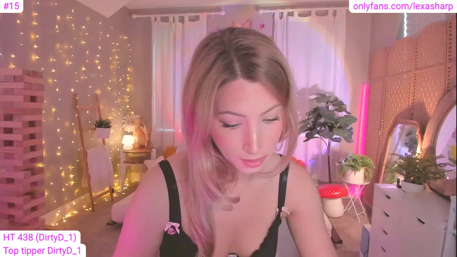 Gallery image thumbnail from alexasharp's myfreecams stream on, 08/14/2023, 23:52 image 8 of 20