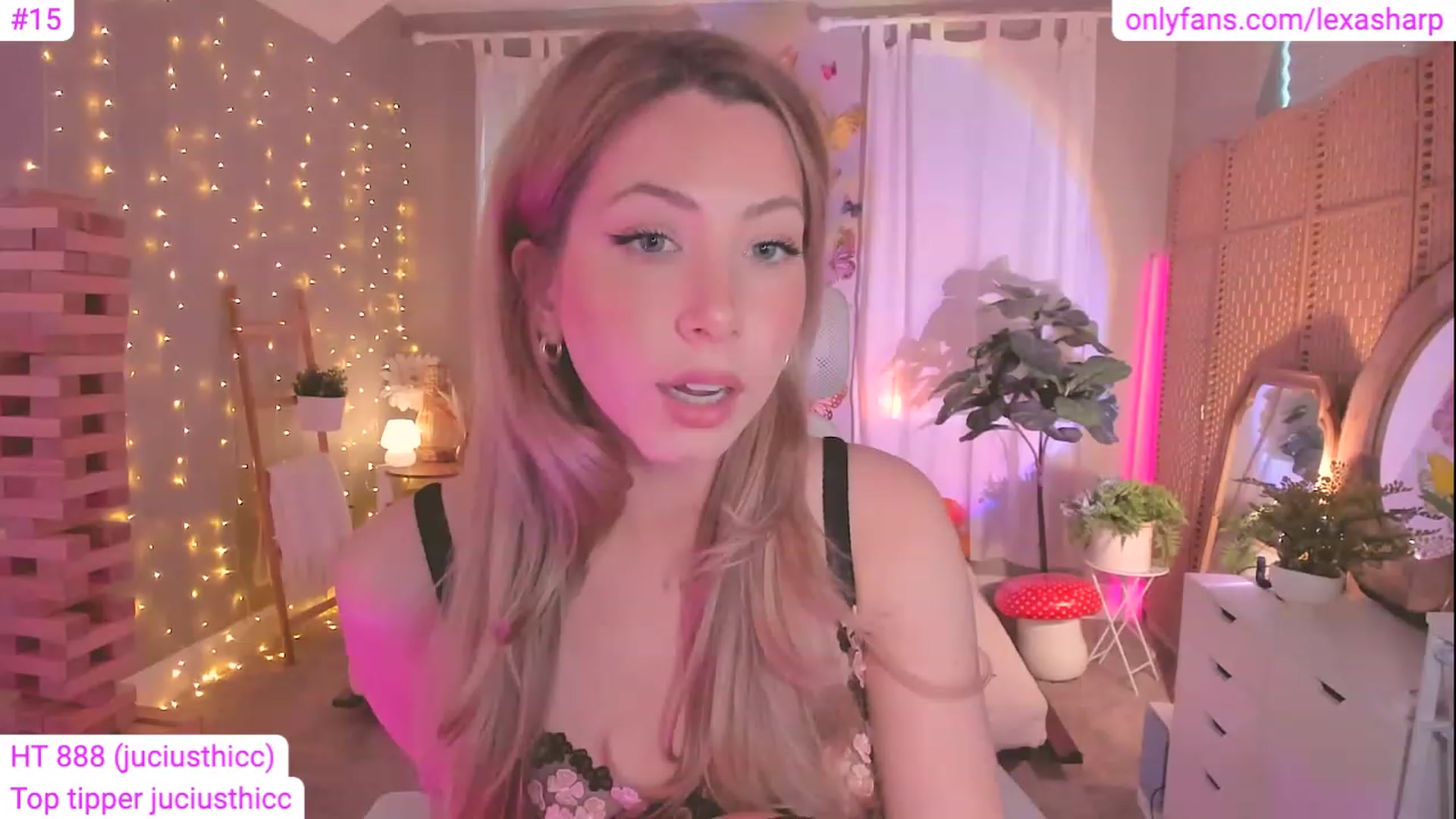 Gallery image thumbnail from alexasharp's myfreecams stream on, 08/14/2023, 23:52 image 17 of 20