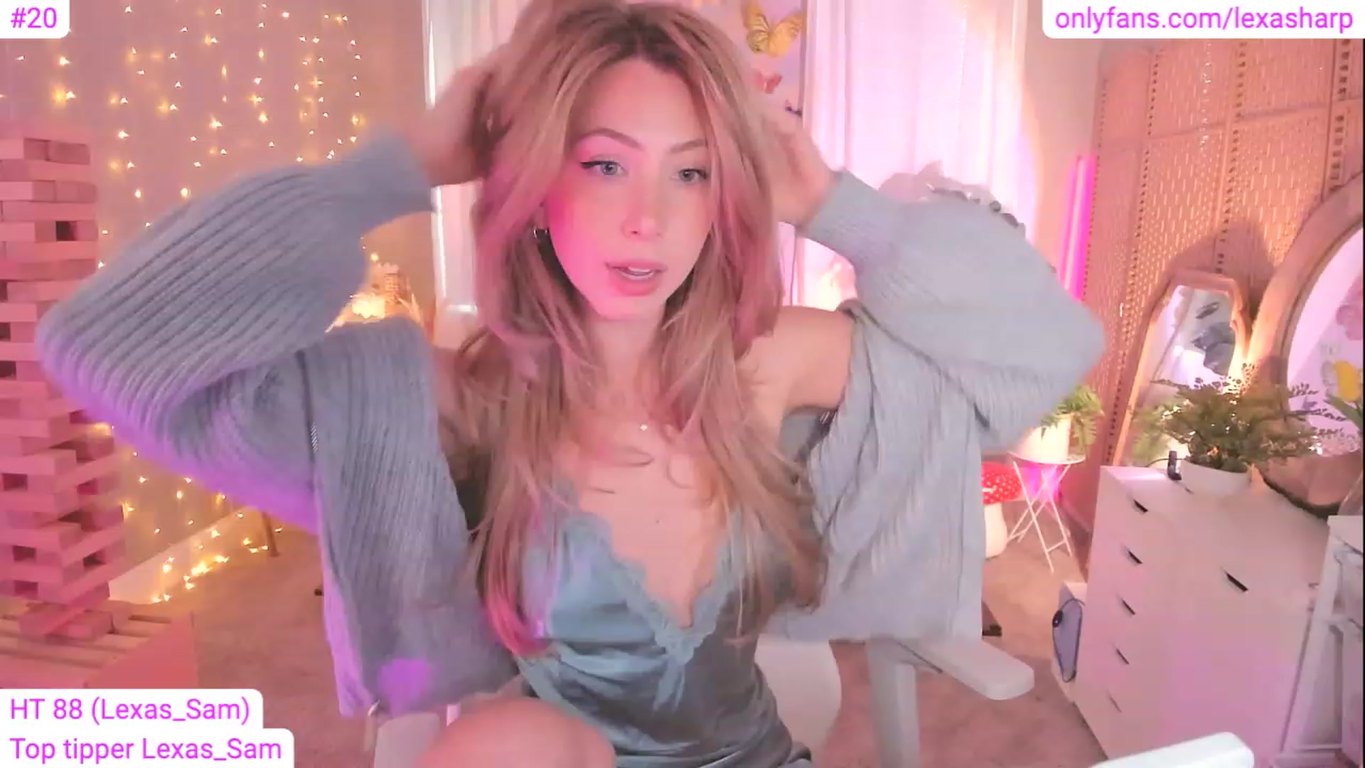 Gallery image thumbnail from alexasharp's myfreecams stream on, 08/17/2023, 24:02 image 1 of 20