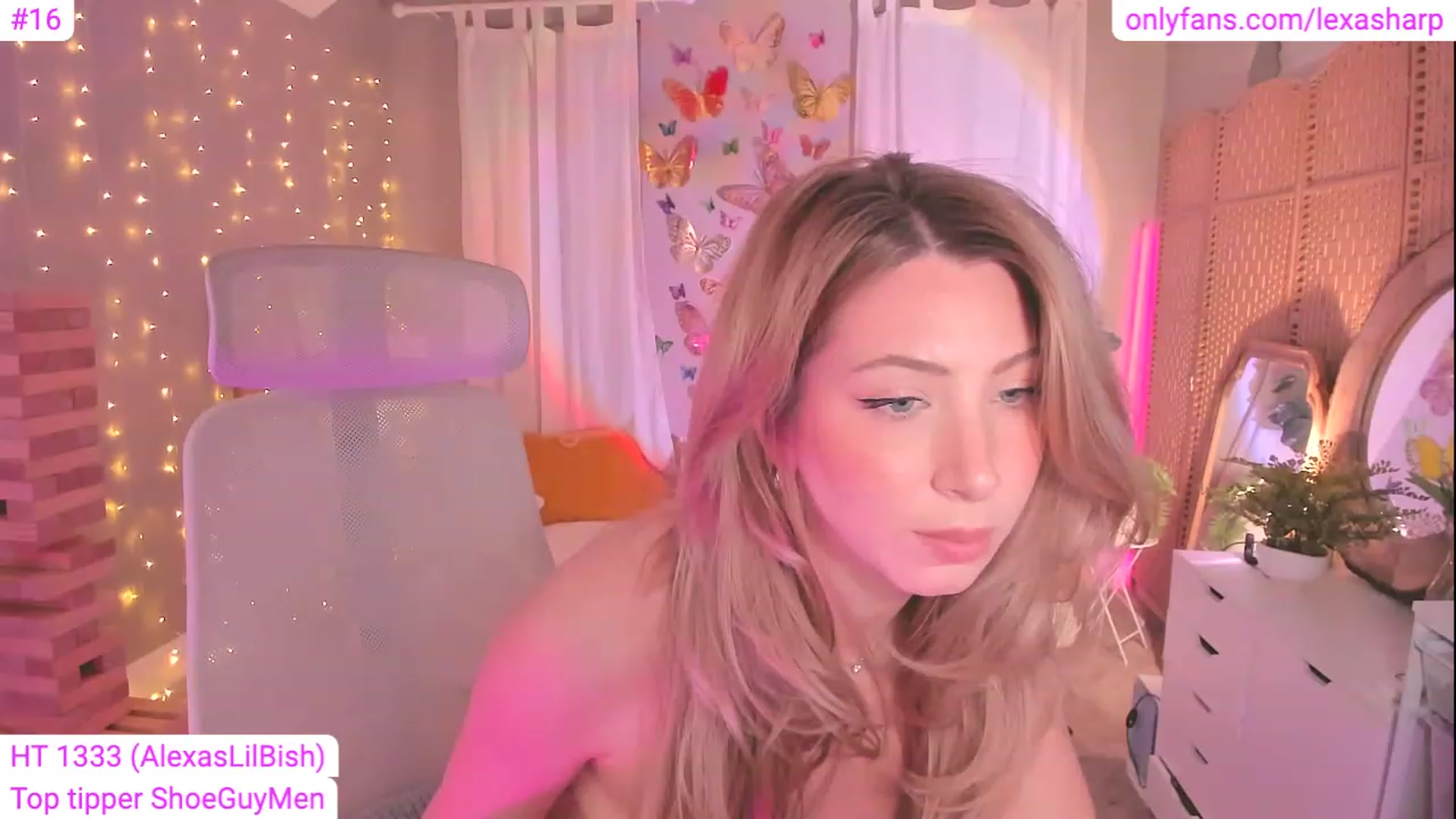 Gallery image thumbnail from alexasharp's myfreecams stream on, 08/17/2023, 02:35 image 20 of 20